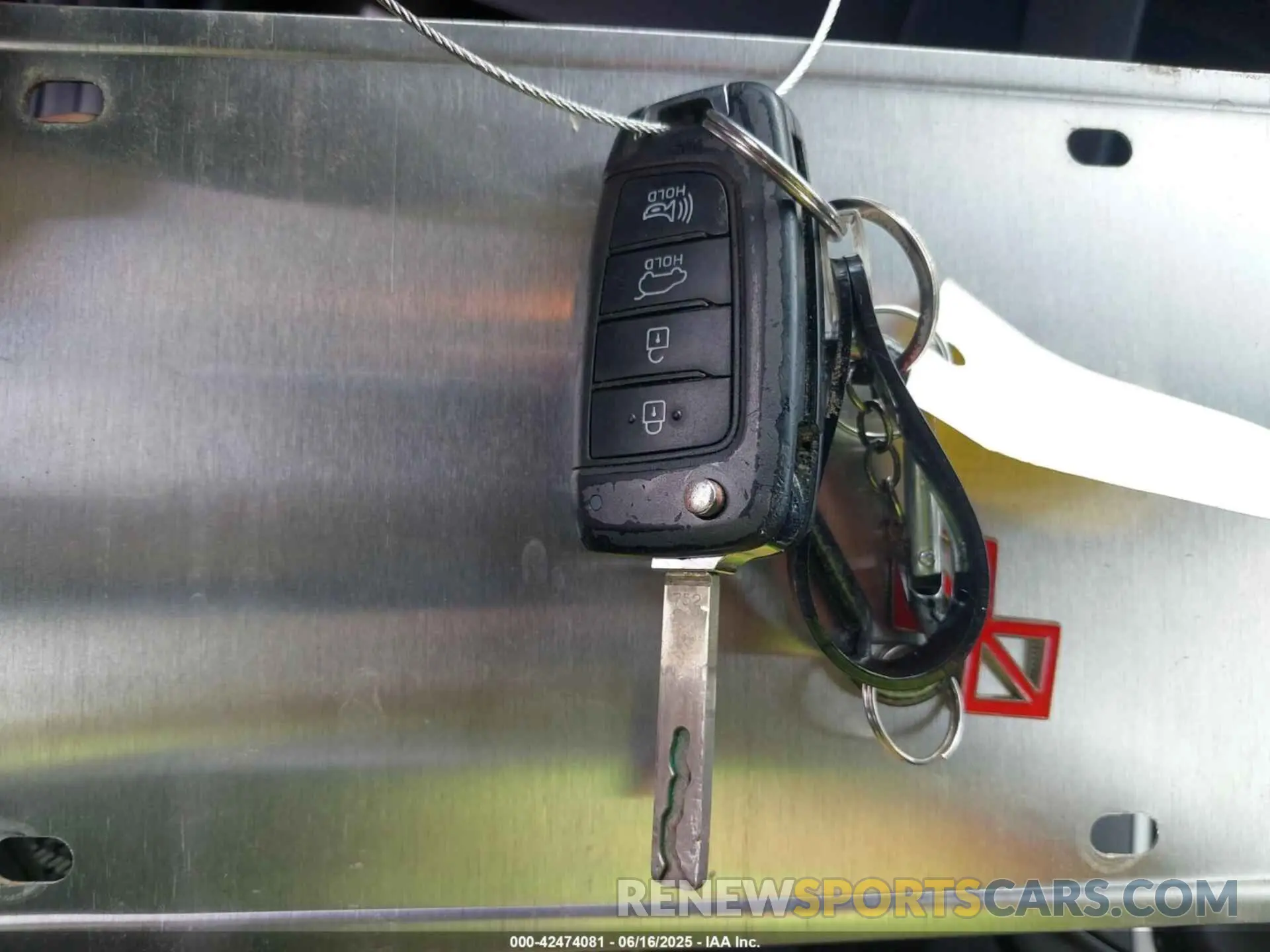 11 fotografías del automóvil dañado KM8K12AA2MU644148 HYUNDAI KONA 2021