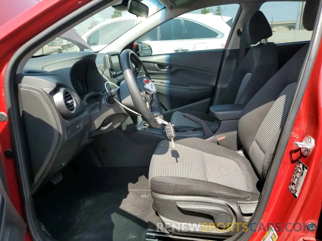 7 fotografías del automóvil dañado KM8K12AA3MU703644 HYUNDAI KONA 2021
