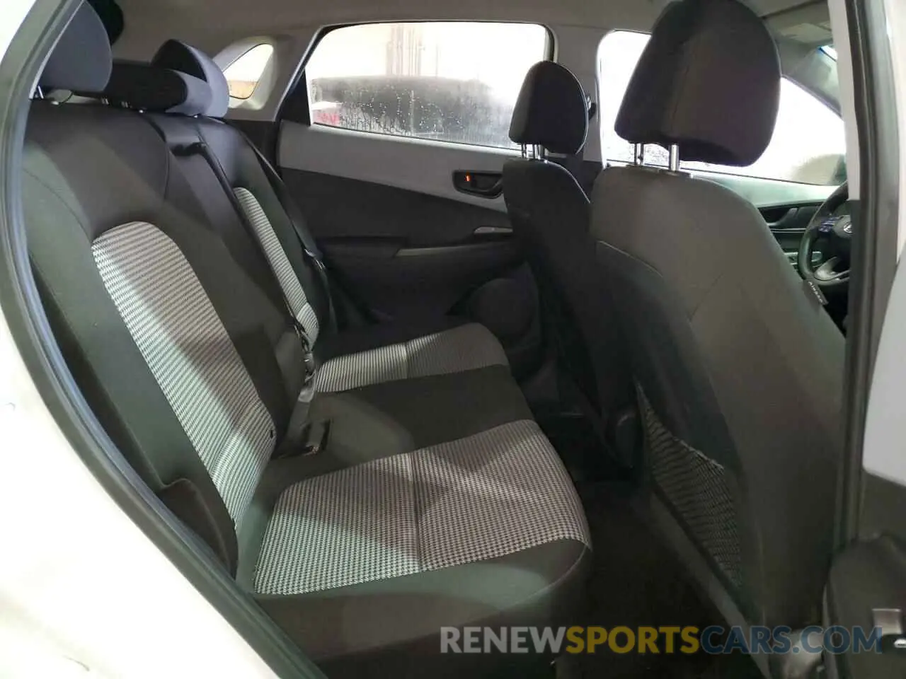 11 fotografías del automóvil dañado KM8K12AA9MU613138 HYUNDAI KONA 2021