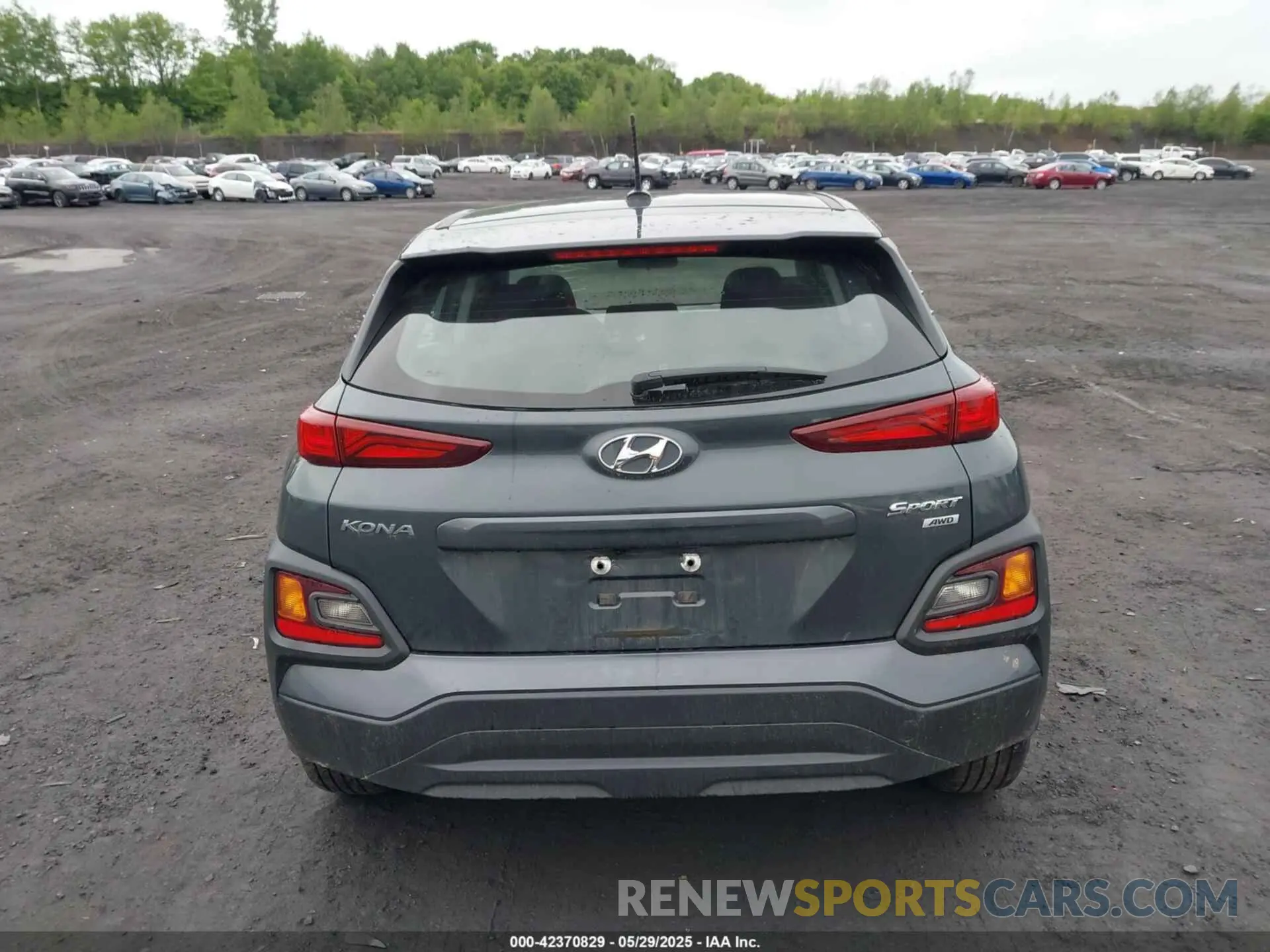 16 fotografías del automóvil dañado KM8K1CAA1MU648231 HYUNDAI KONA 2021