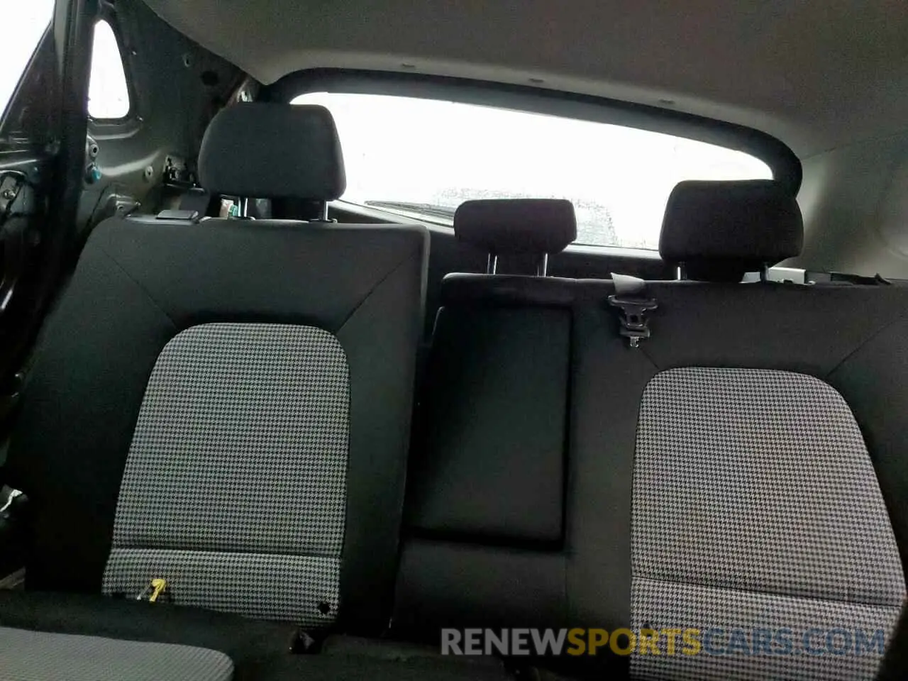 10 fotografías del automóvil dañado KM8K1CAA1MU691161 HYUNDAI KONA 2021