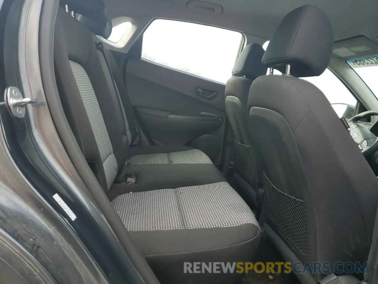 10 fotografías del automóvil dañado KM8K1CAA6MU718144 HYUNDAI KONA 2021