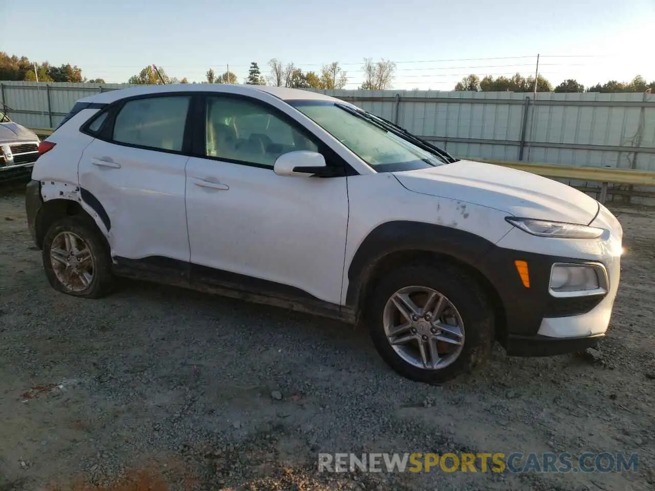 4 fotografías del automóvil dañado KM8K1CAA8MU657962 HYUNDAI KONA 2021