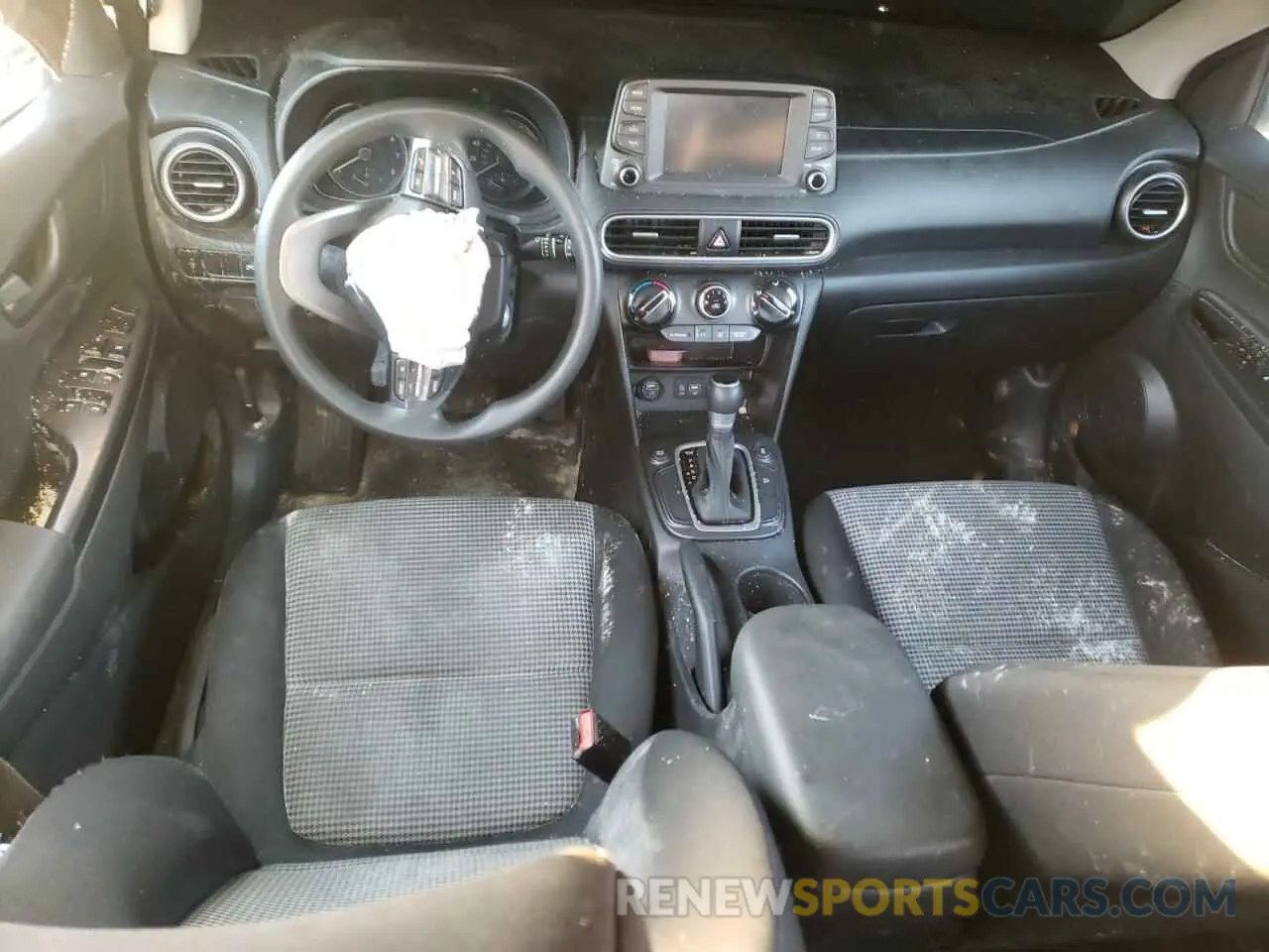 8 fotografías del automóvil dañado KM8K1CAA8MU657962 HYUNDAI KONA 2021