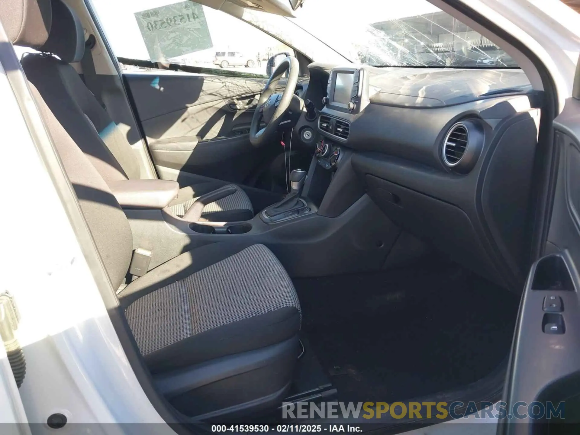 5 fotografías del automóvil dañado KM8K1CAAXMU642704 HYUNDAI KONA 2021