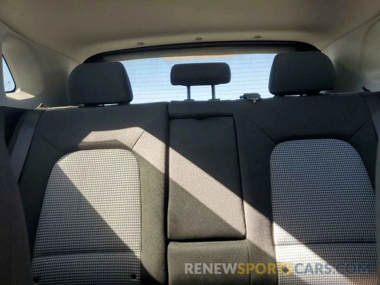 10 fotografías del automóvil dañado KM8K22AA5MU705375 HYUNDAI KONA 2021