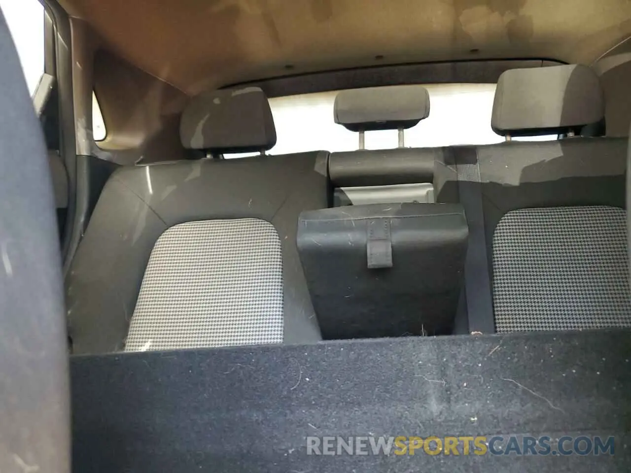 10 fotografías del automóvil dañado KM8K22AA6MU599177 HYUNDAI KONA 2021