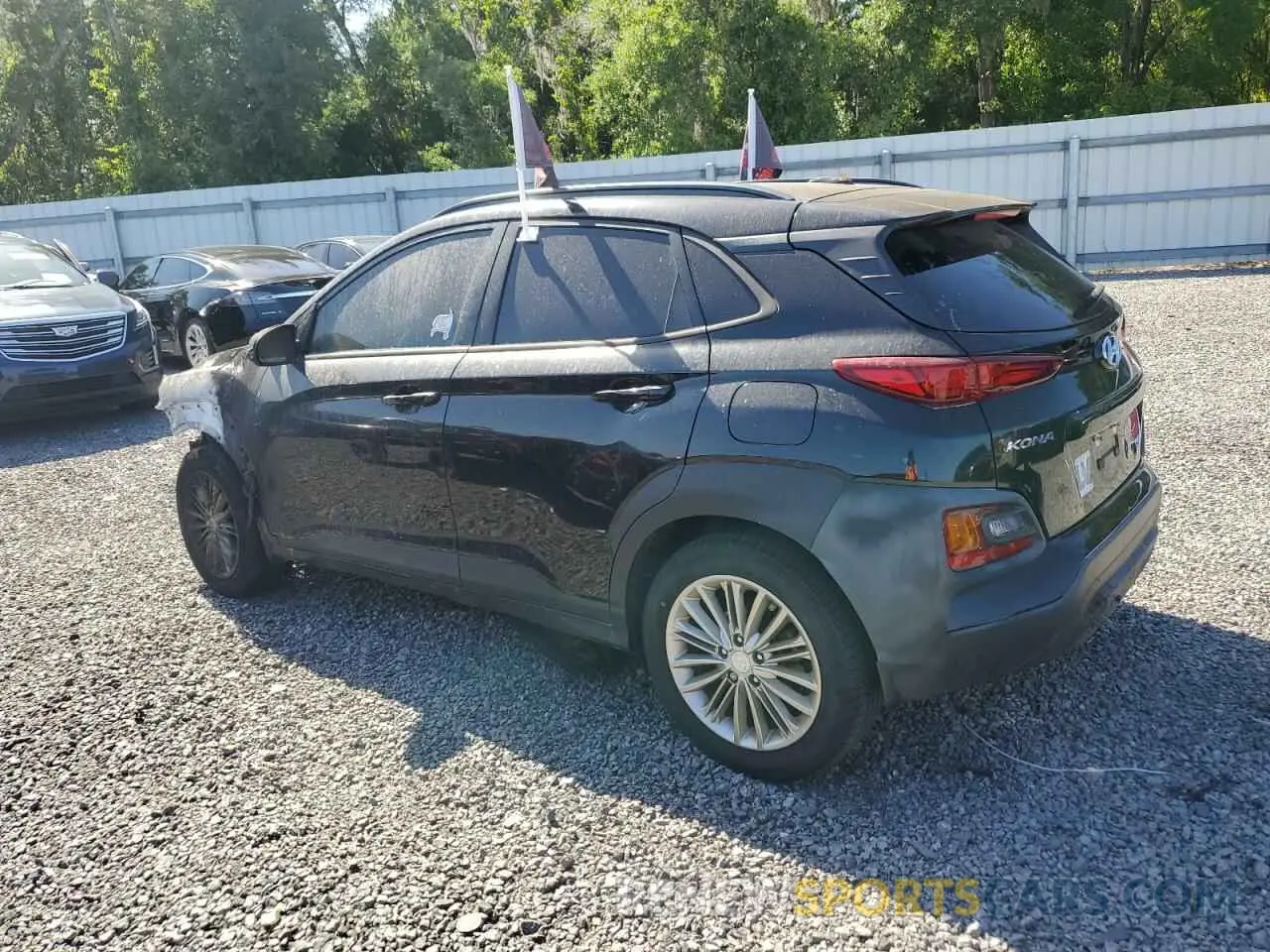 2 fotografías del automóvil dañado KM8K22AA6MU599177 HYUNDAI KONA 2021