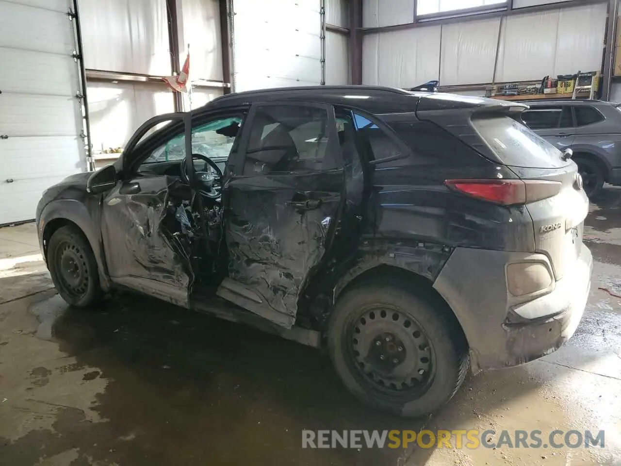 2 fotografías del automóvil dañado KM8K23AG2MU106072 HYUNDAI KONA 2021