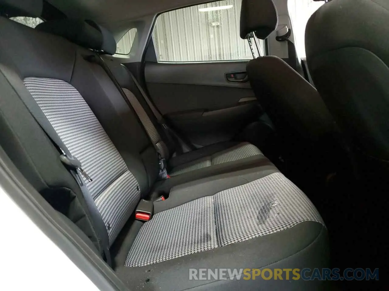 11 fotografías del automóvil dañado KM8K2CAA2MU741241 HYUNDAI KONA 2021