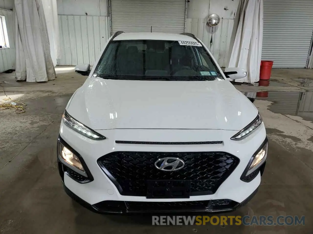 5 fotografías del automóvil dañado KM8K2CAA2MU741241 HYUNDAI KONA 2021