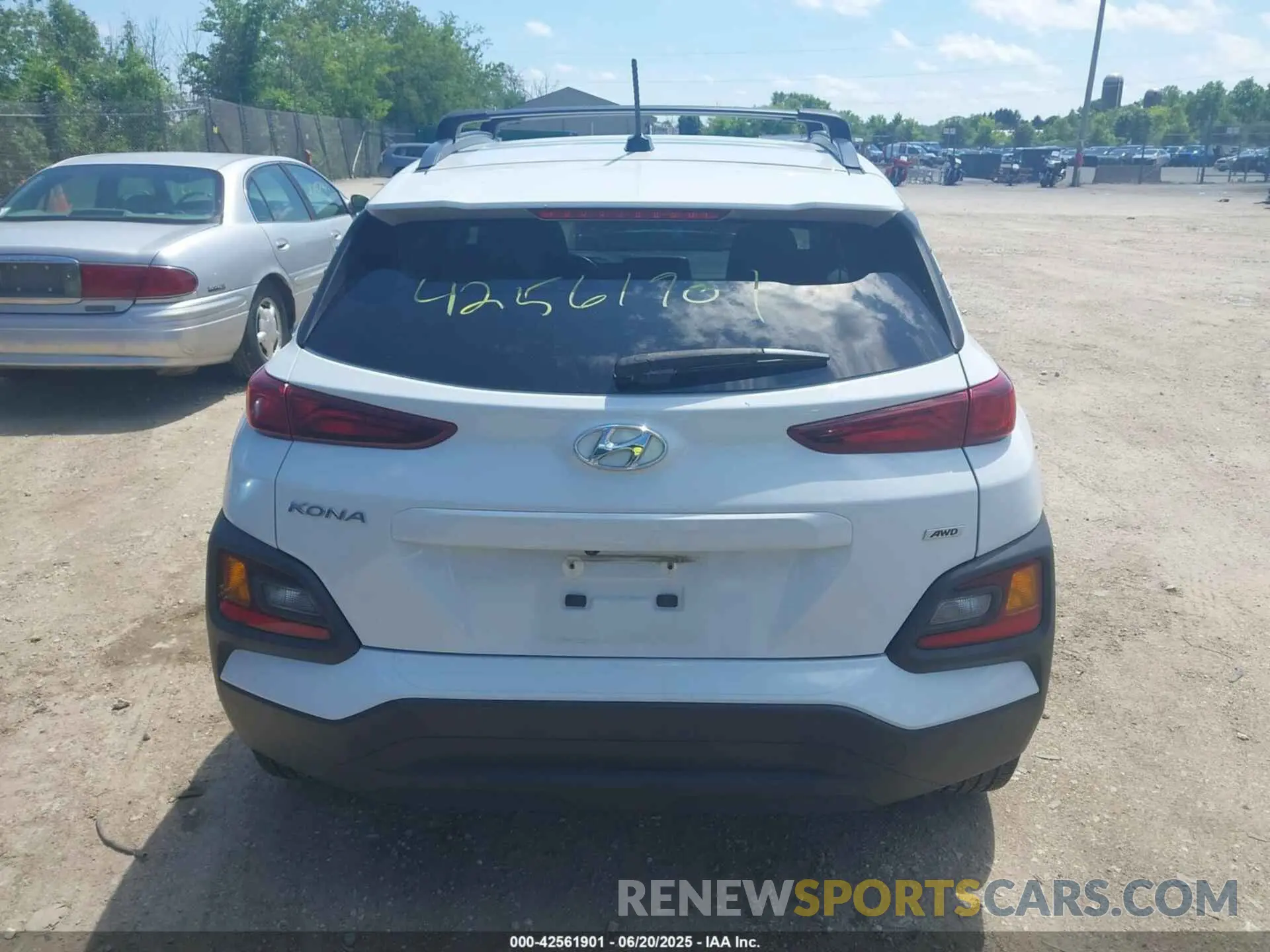 16 fotografías del automóvil dañado KM8K2CAA6MU602407 HYUNDAI KONA 2021