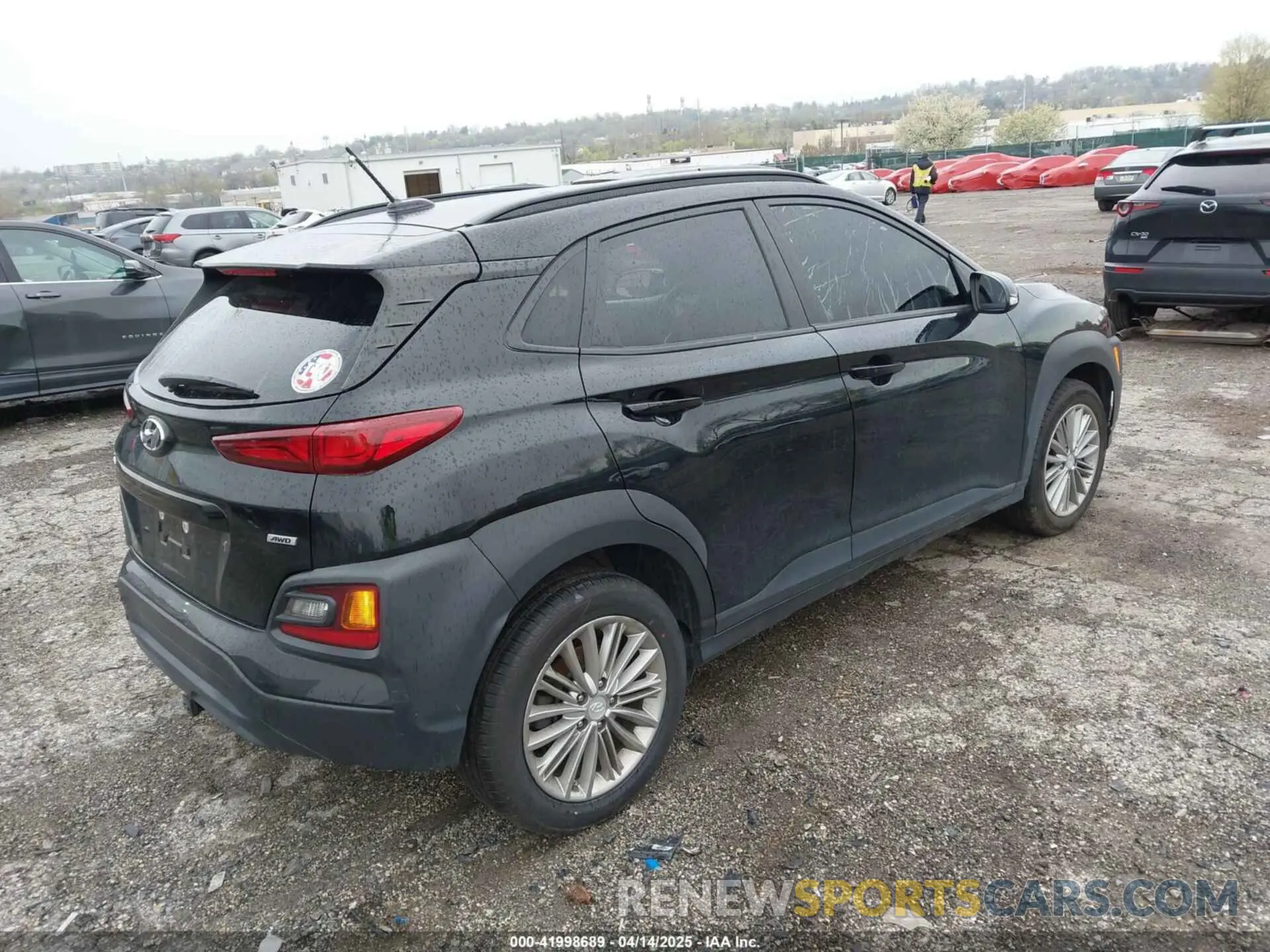 4 fotografías del automóvil dañado KM8K2CAA8MU614249 HYUNDAI KONA 2021
