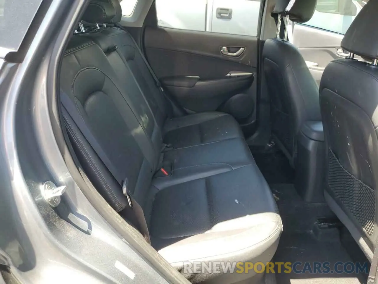 10 fotografías del automóvil dañado KM8K33A50MU618246 HYUNDAI KONA 2021