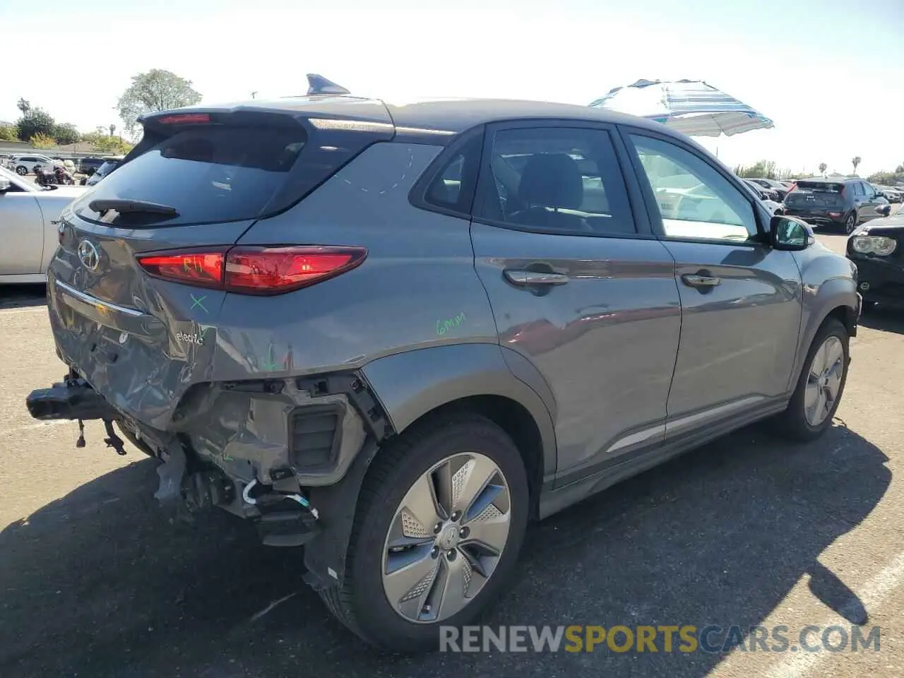 3 fotografías del automóvil dañado KM8K33AG7MU132552 HYUNDAI KONA 2021