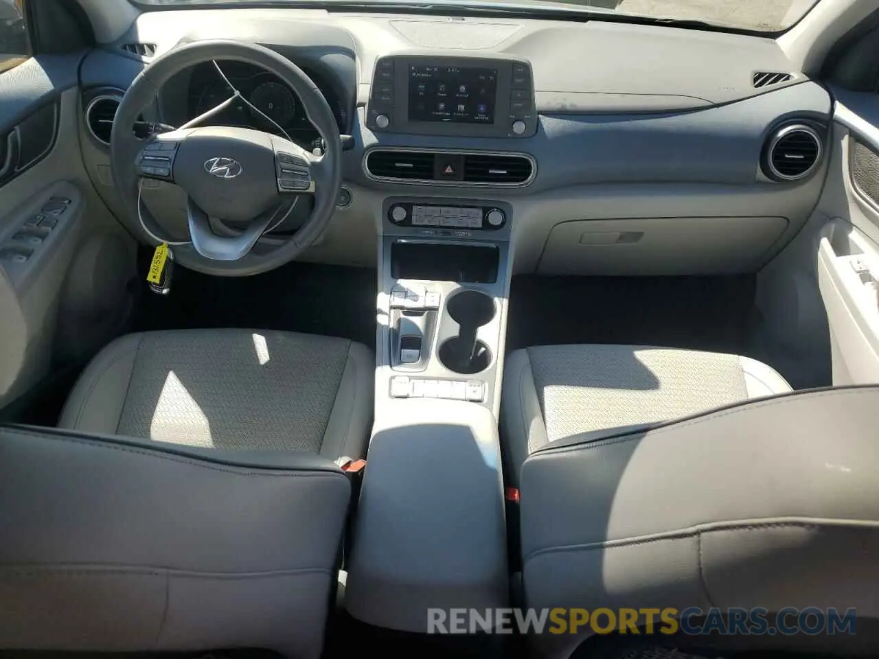 8 fotografías del automóvil dañado KM8K33AG7MU132552 HYUNDAI KONA 2021