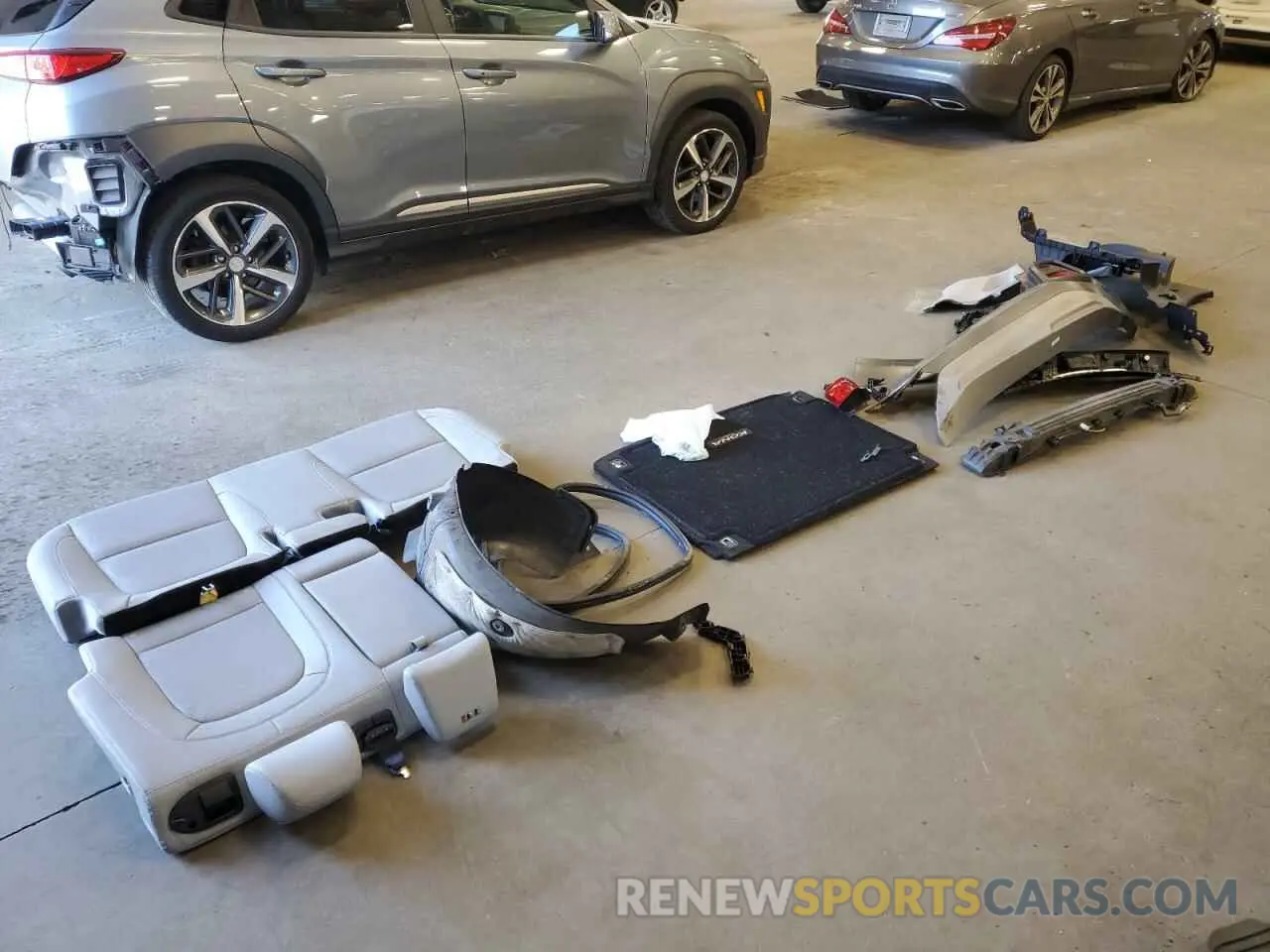 13 fotografías del automóvil dañado KM8K3CA50MU612642 HYUNDAI KONA 2021