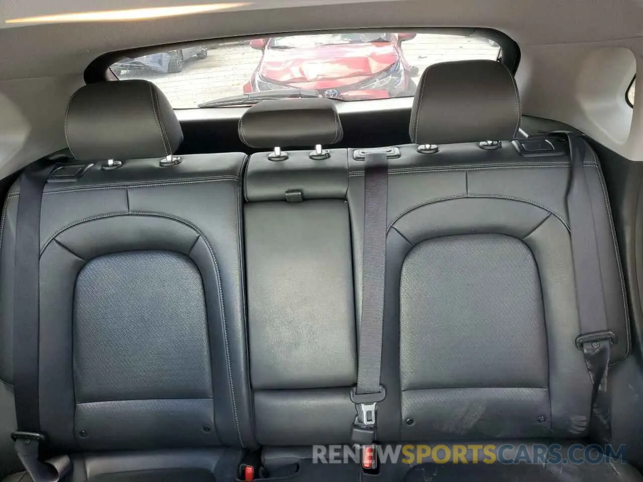 10 fotografías del automóvil dañado KM8K53A51MU638712 HYUNDAI KONA 2021