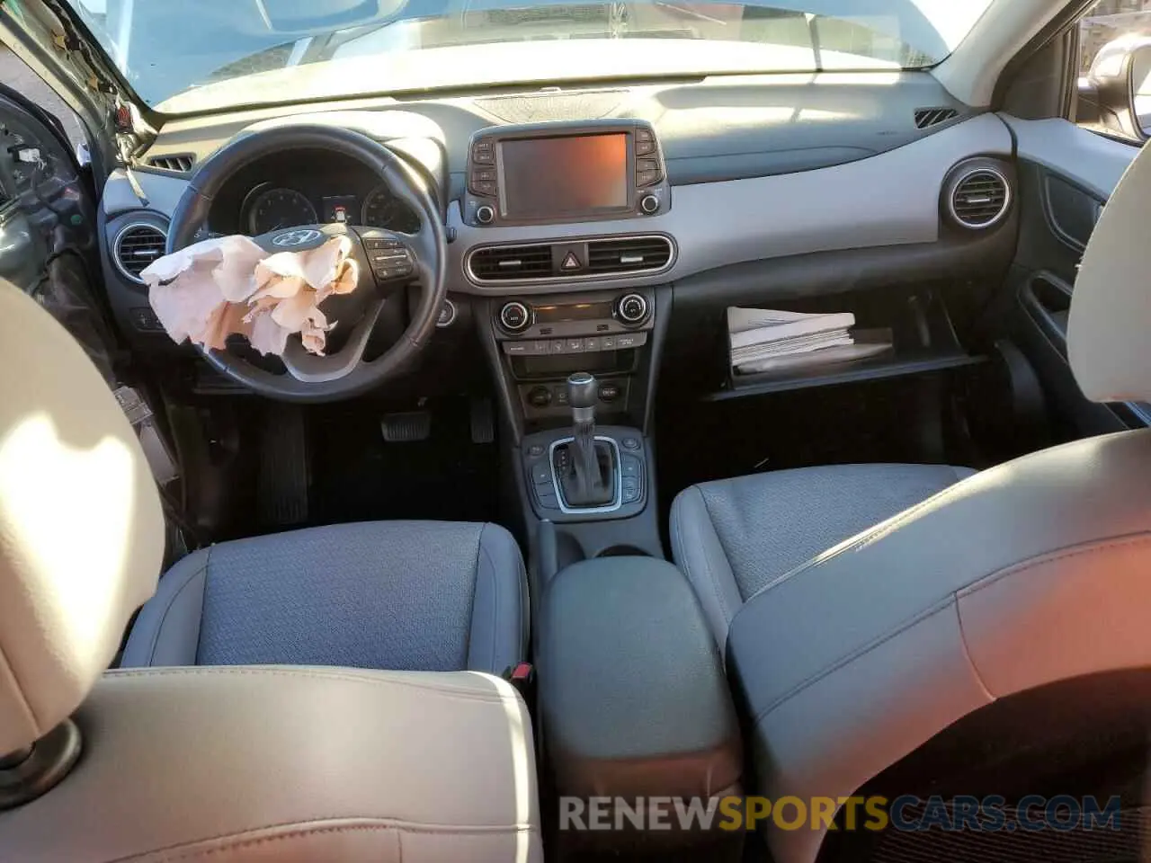 8 fotografías del automóvil dañado KM8K5CA51MU646616 HYUNDAI KONA 2021