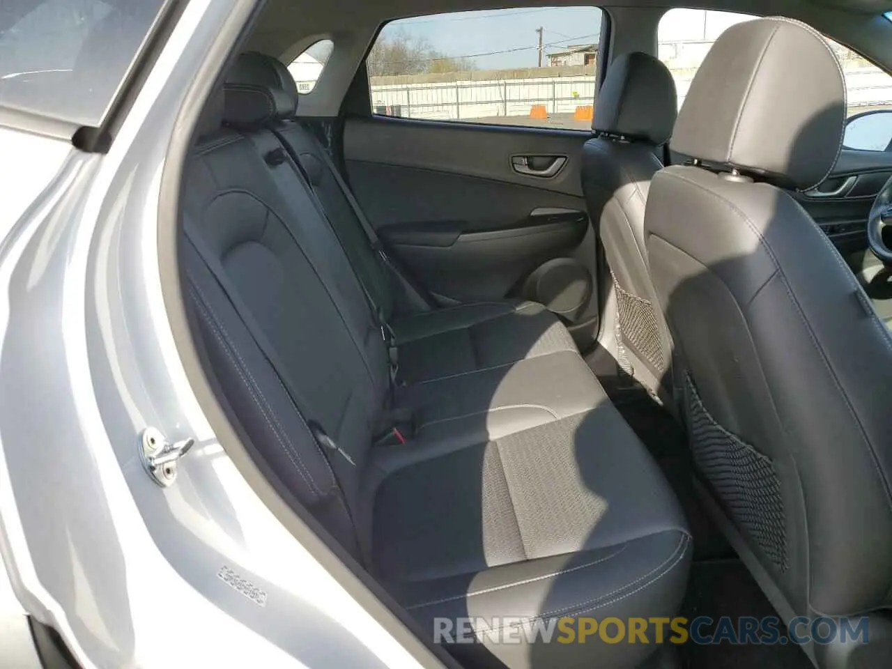 11 fotografías del automóvil dañado KM8K5CA57MU743691 HYUNDAI KONA 2021