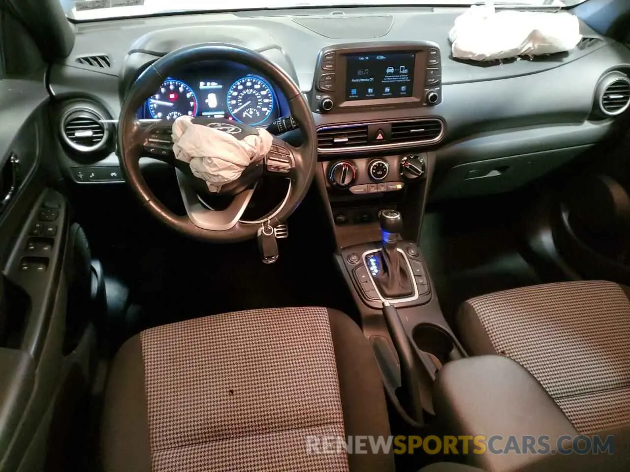 8 fotografías del automóvil dañado KM8K6CA50MU727491 HYUNDAI KONA 2021