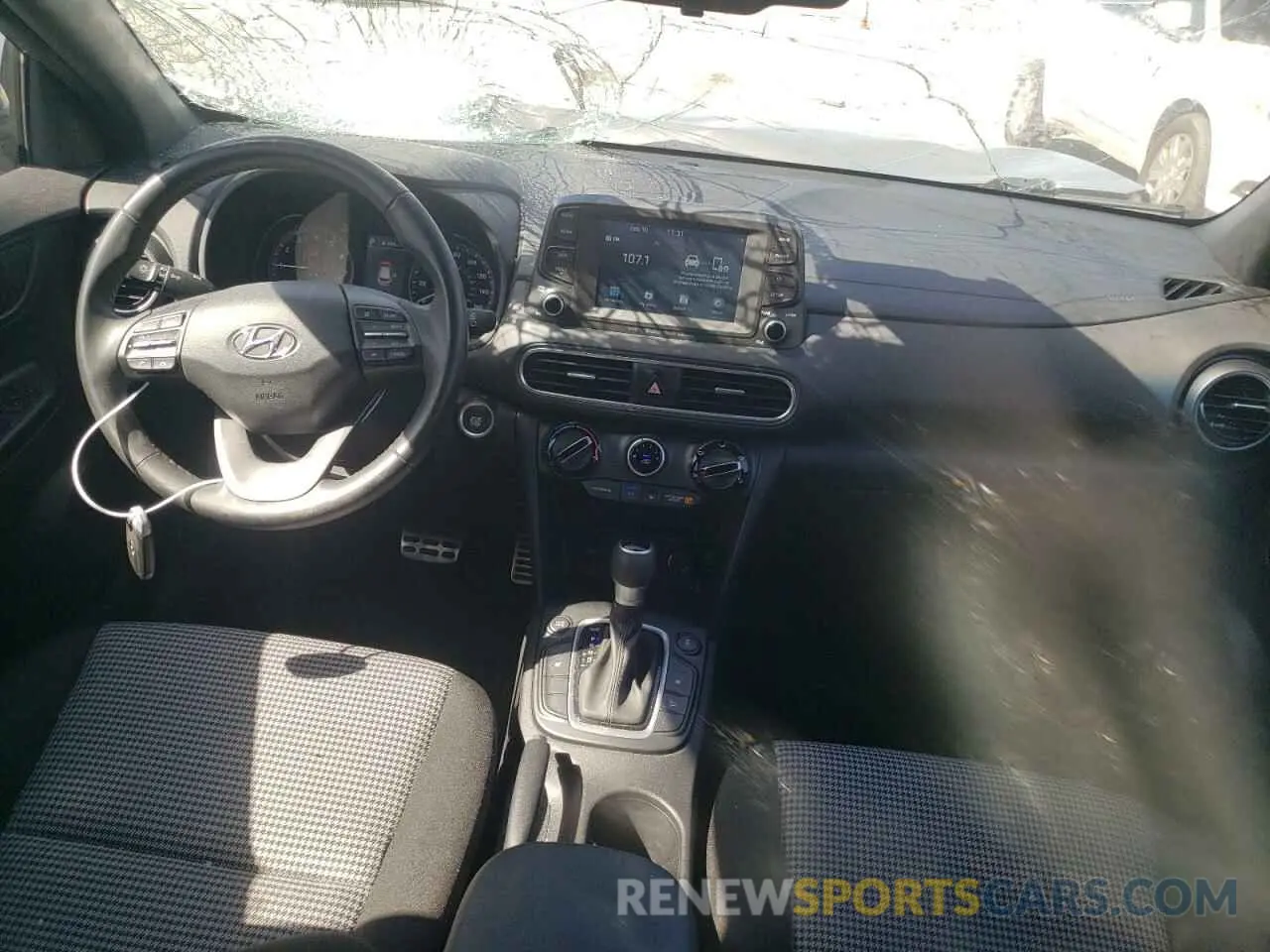 8 fotografías del automóvil dañado KM8K6CA53MU687603 HYUNDAI KONA 2021