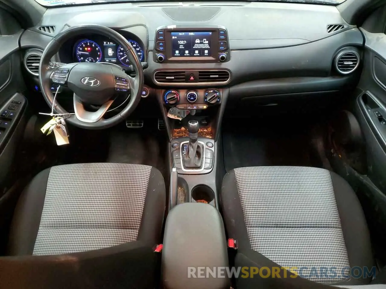 8 fotografías del automóvil dañado KM8K6CA5XMU710083 HYUNDAI KONA 2021