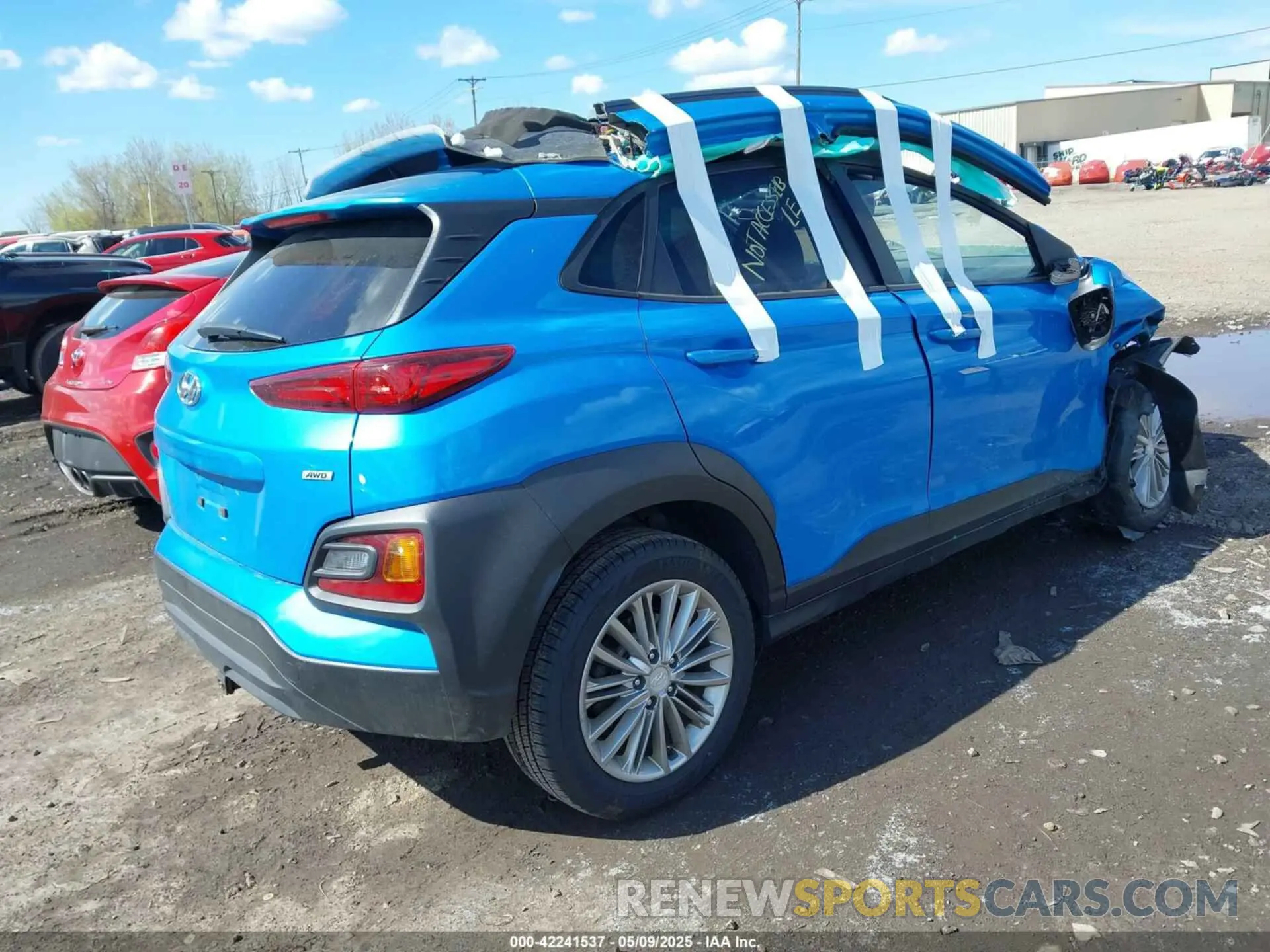 4 fotografías del automóvil dañado KM8K6CAA2MU621430 HYUNDAI KONA 2021