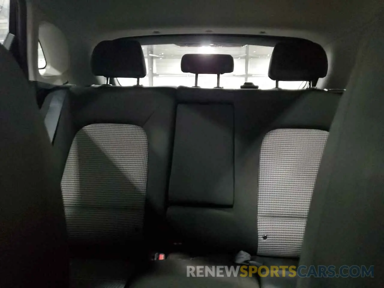 10 fotografías del automóvil dañado KM8K6CAA9MU704921 HYUNDAI KONA 2021