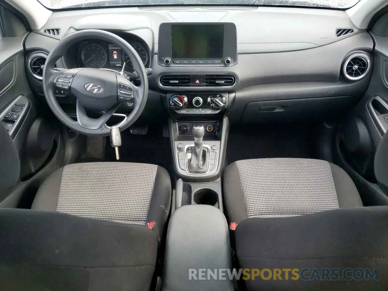 8 fotografías del automóvil dañado KM8K22AB5NU768552 HYUNDAI KONA 2022