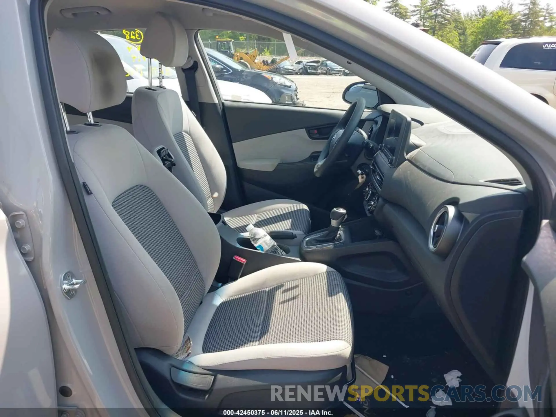 5 fotografías del automóvil dañado KM8K2CAB2NU880697 HYUNDAI KONA 2022