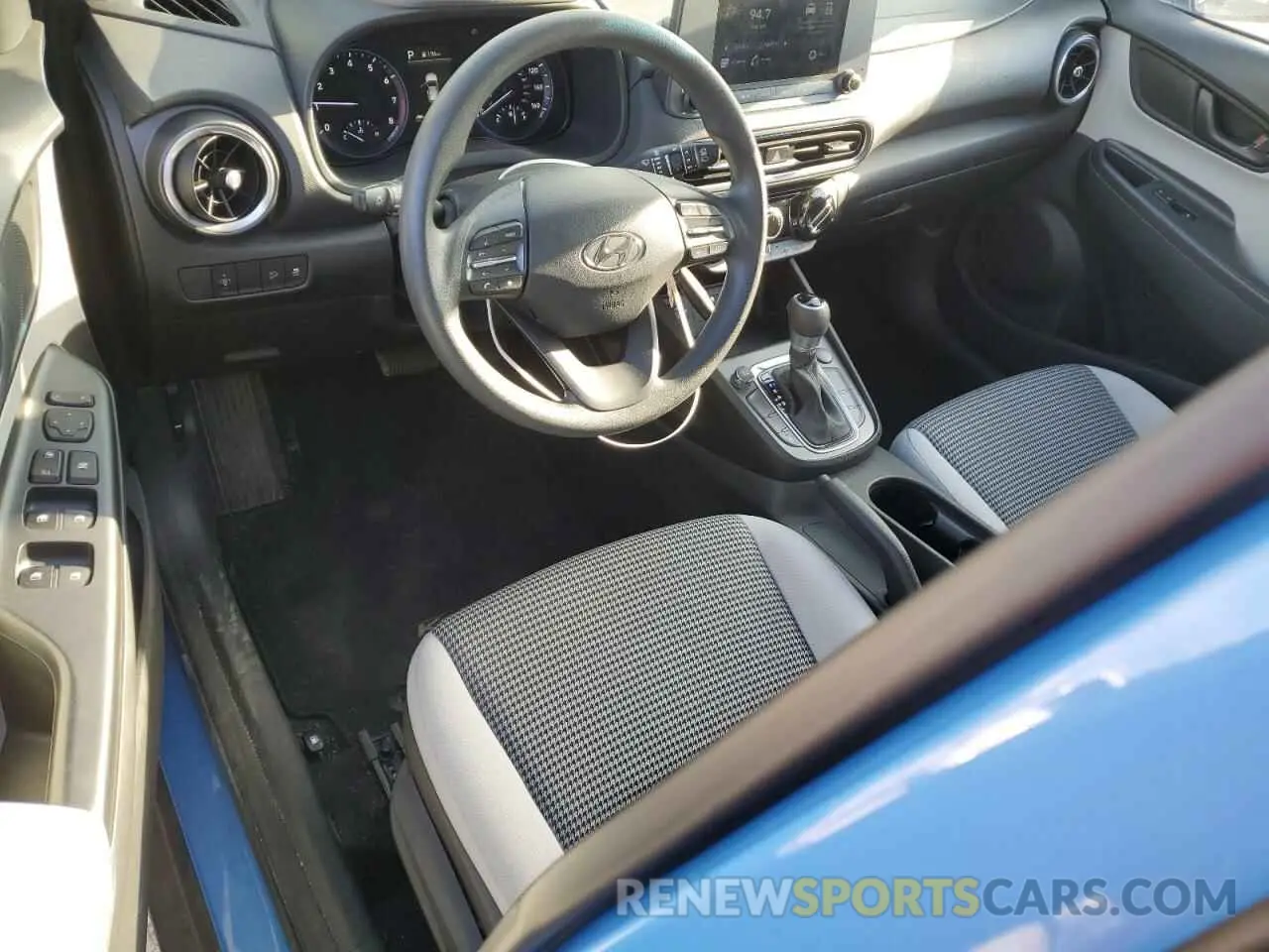 8 fotografías del automóvil dañado KM8K2CAB6NU891797 HYUNDAI KONA 2022