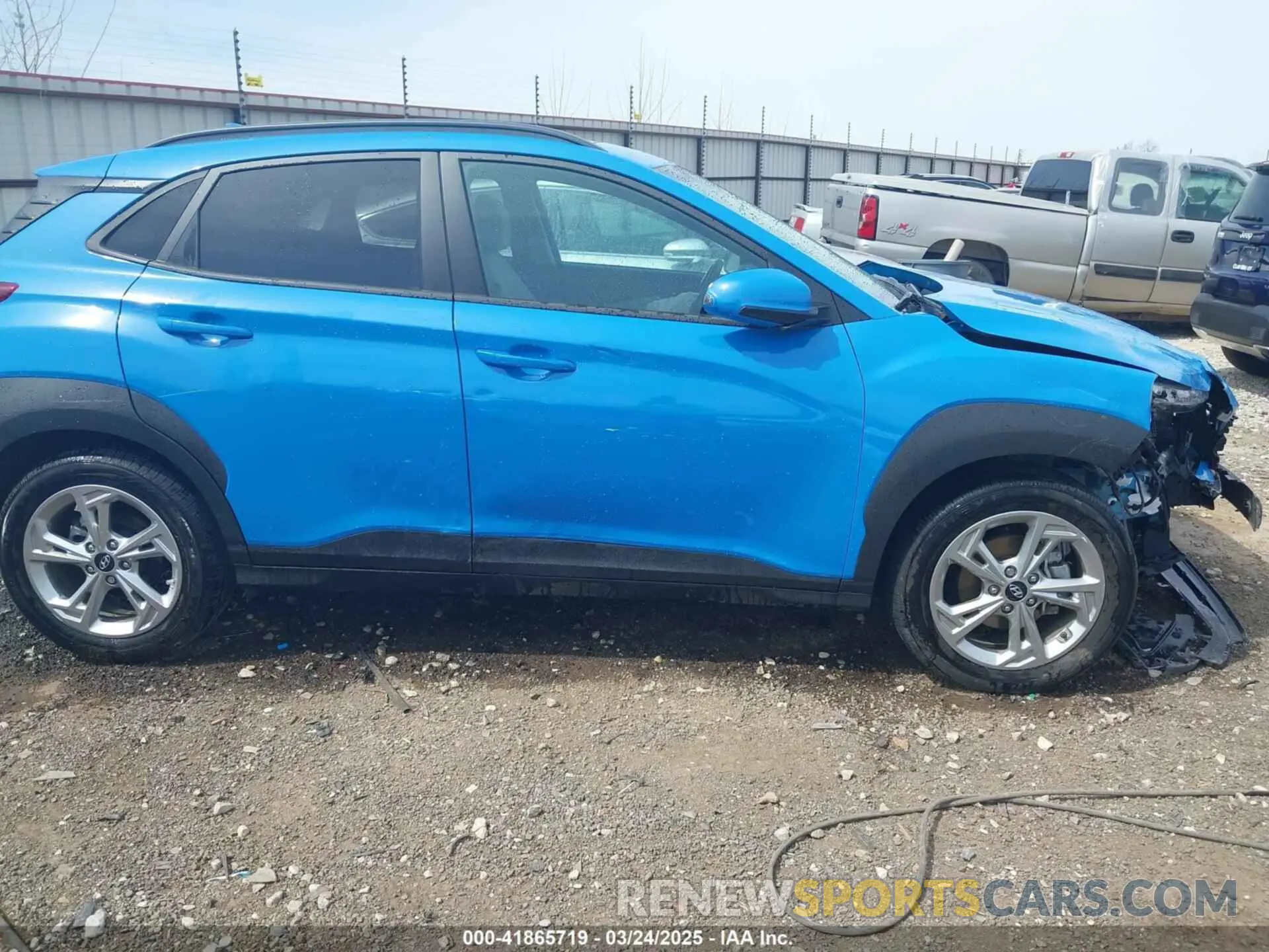 12 fotografías del automóvil dañado KM8K32AB2NU765962 HYUNDAI KONA 2022
