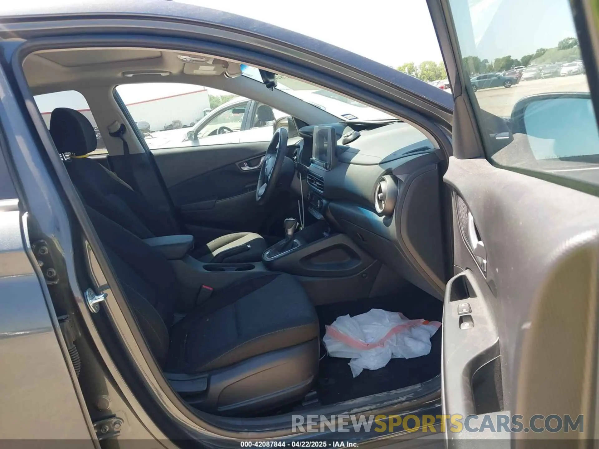 5 fotografías del automóvil dañado KM8K32AB2NU891934 HYUNDAI KONA 2022