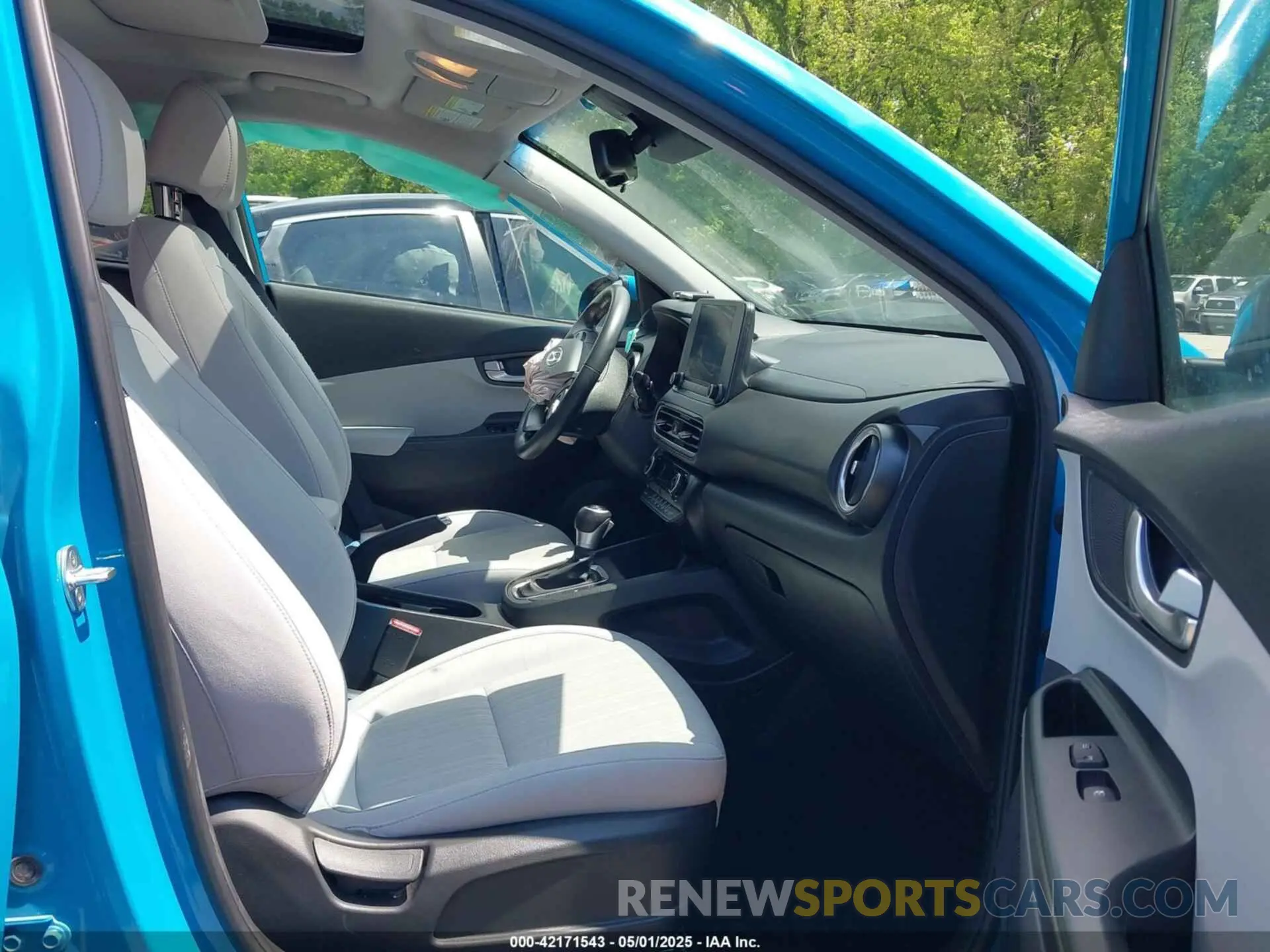 5 fotografías del automóvil dañado KM8K32AB8NU770762 HYUNDAI KONA 2022