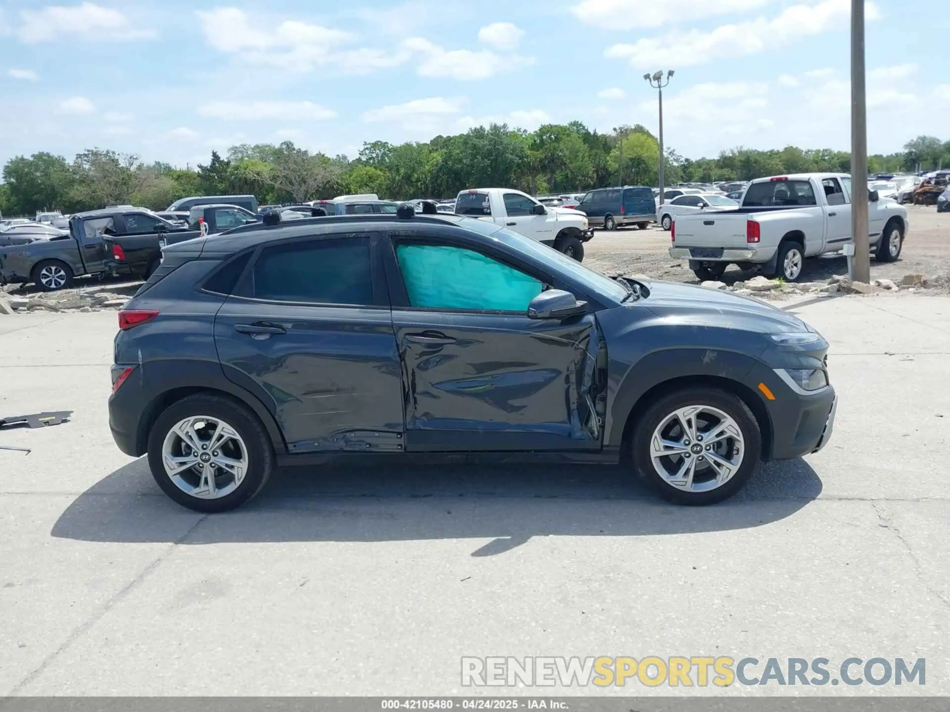 12 fotografías del automóvil dañado KM8K32AB9NU915730 HYUNDAI KONA 2022