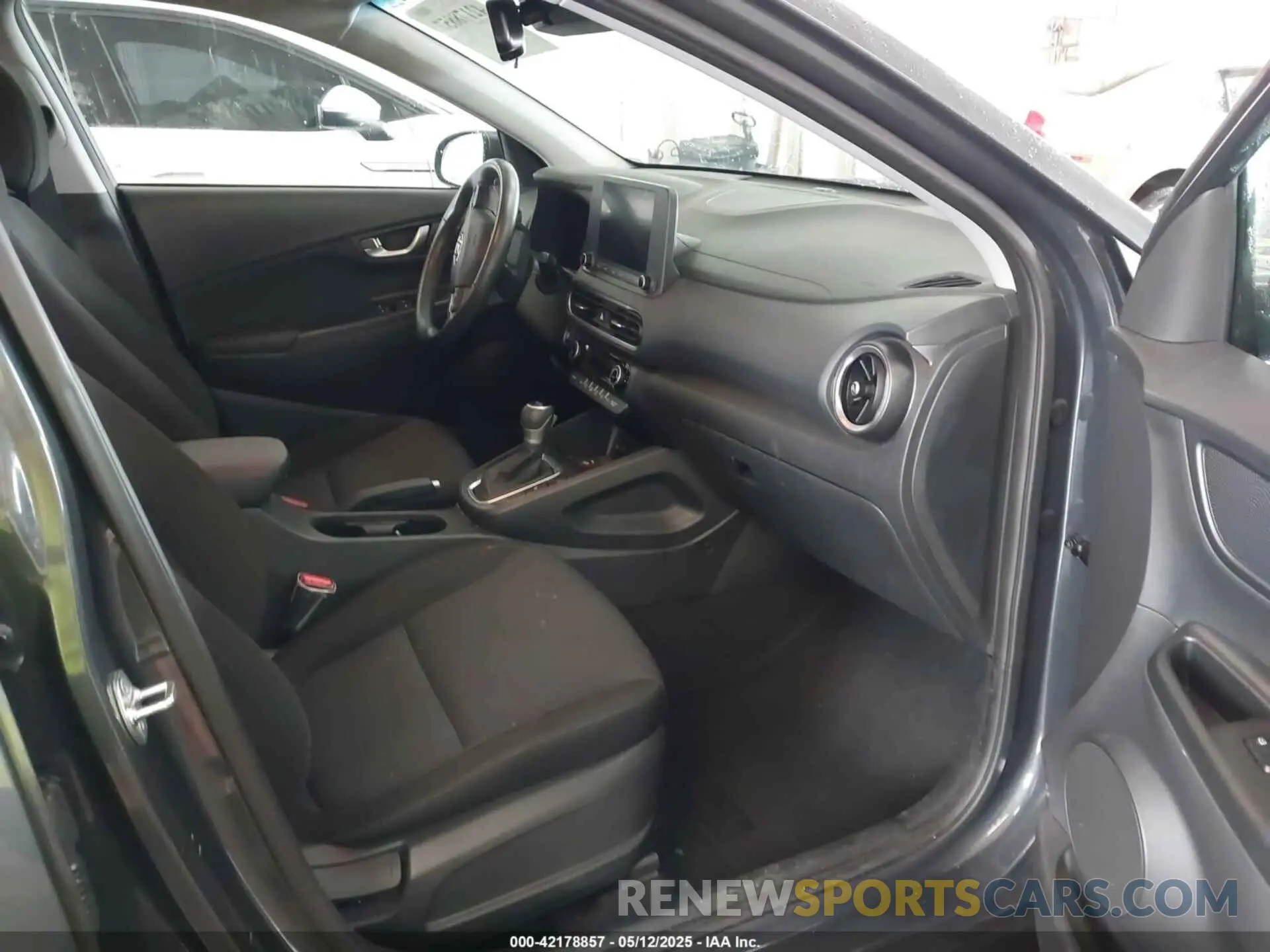 5 fotografías del automóvil dañado KM8K32ABXNU880163 HYUNDAI KONA 2022