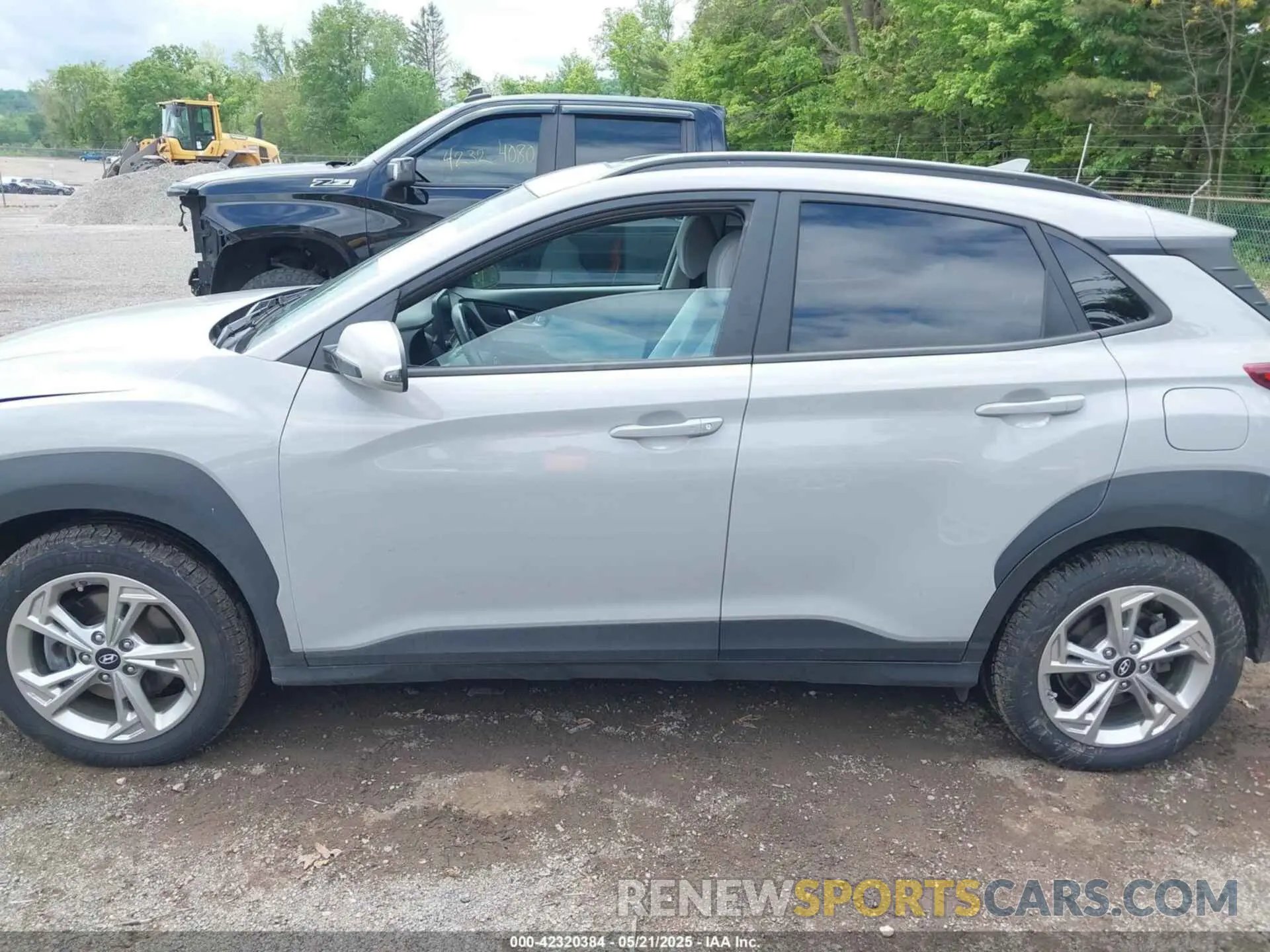 15 fotografías del automóvil dañado KM8K3CAB0NU901527 HYUNDAI KONA 2022