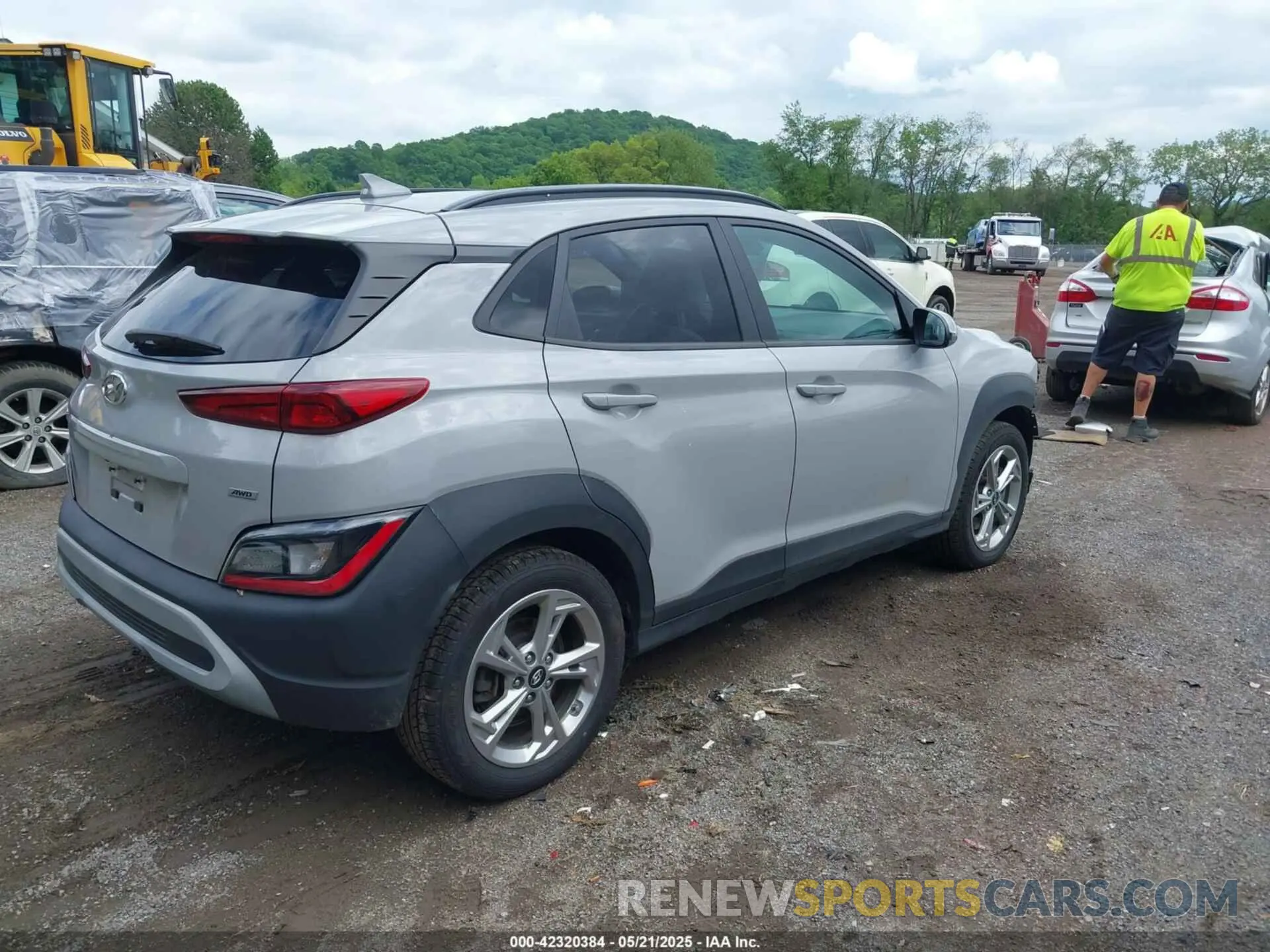 4 fotografías del automóvil dañado KM8K3CAB0NU901527 HYUNDAI KONA 2022