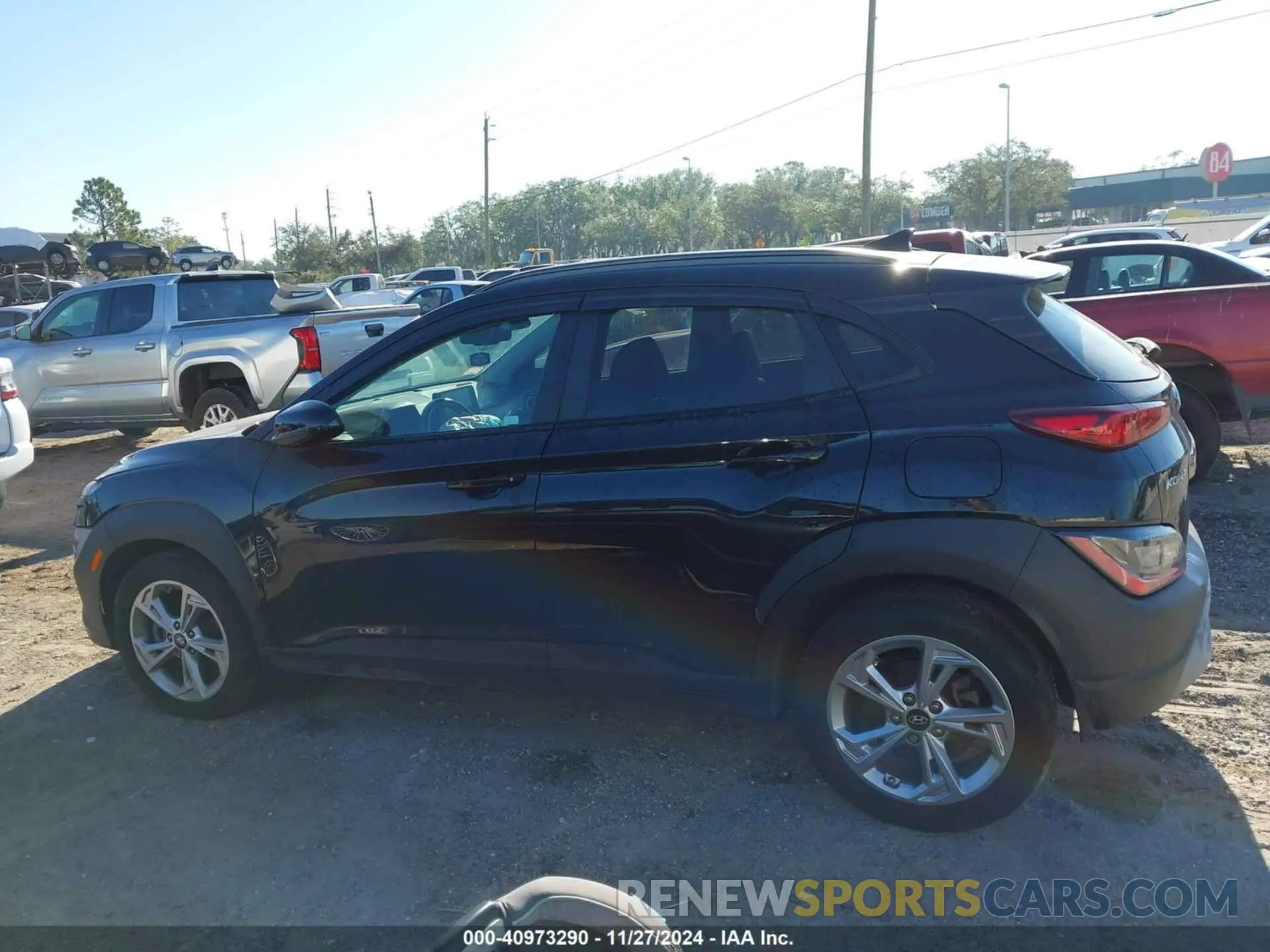 13 fotografías del automóvil dañado KM8K3CAB2NU843873 HYUNDAI KONA 2022