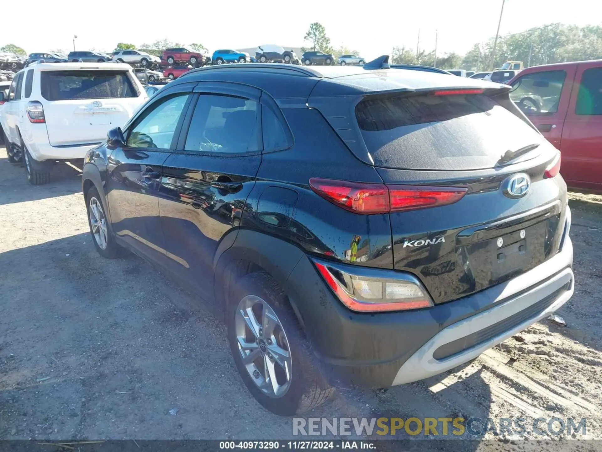 3 fotografías del automóvil dañado KM8K3CAB2NU843873 HYUNDAI KONA 2022