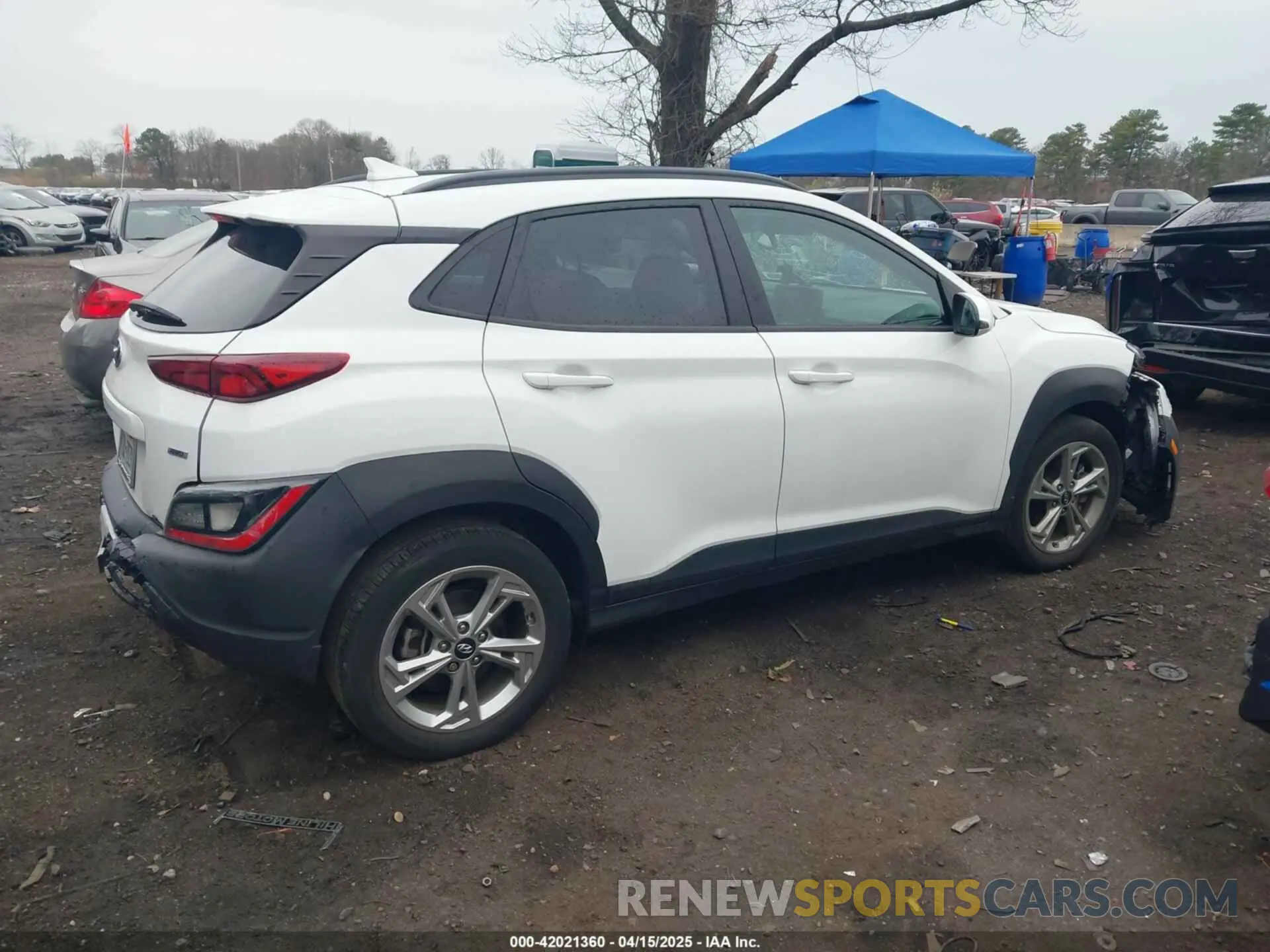 12 fotografías del automóvil dañado KM8K3CAB2NU858308 HYUNDAI KONA 2022