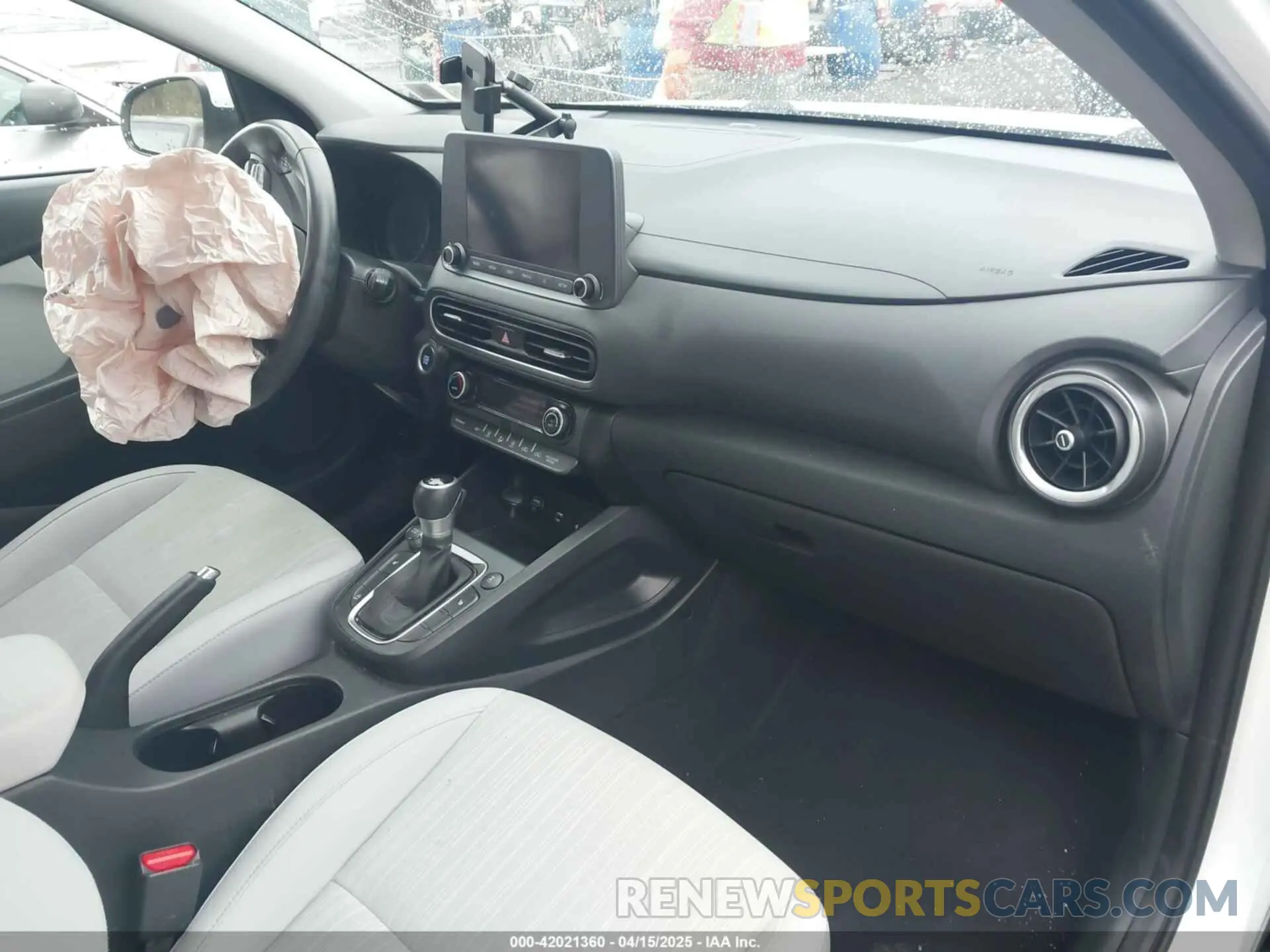 5 fotografías del automóvil dañado KM8K3CAB2NU858308 HYUNDAI KONA 2022