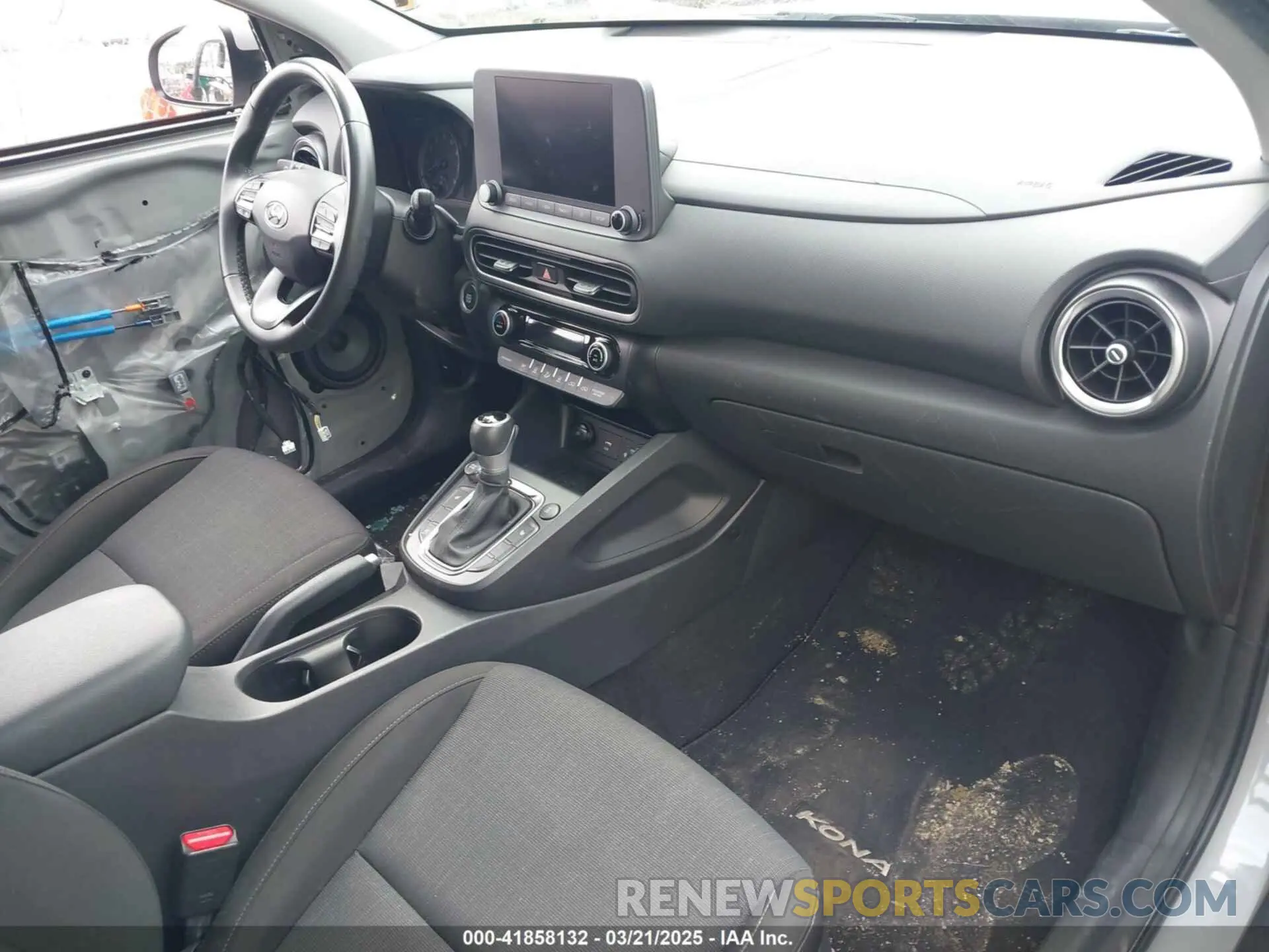 5 fotografías del automóvil dañado KM8K3CABXNU899995 HYUNDAI KONA 2022
