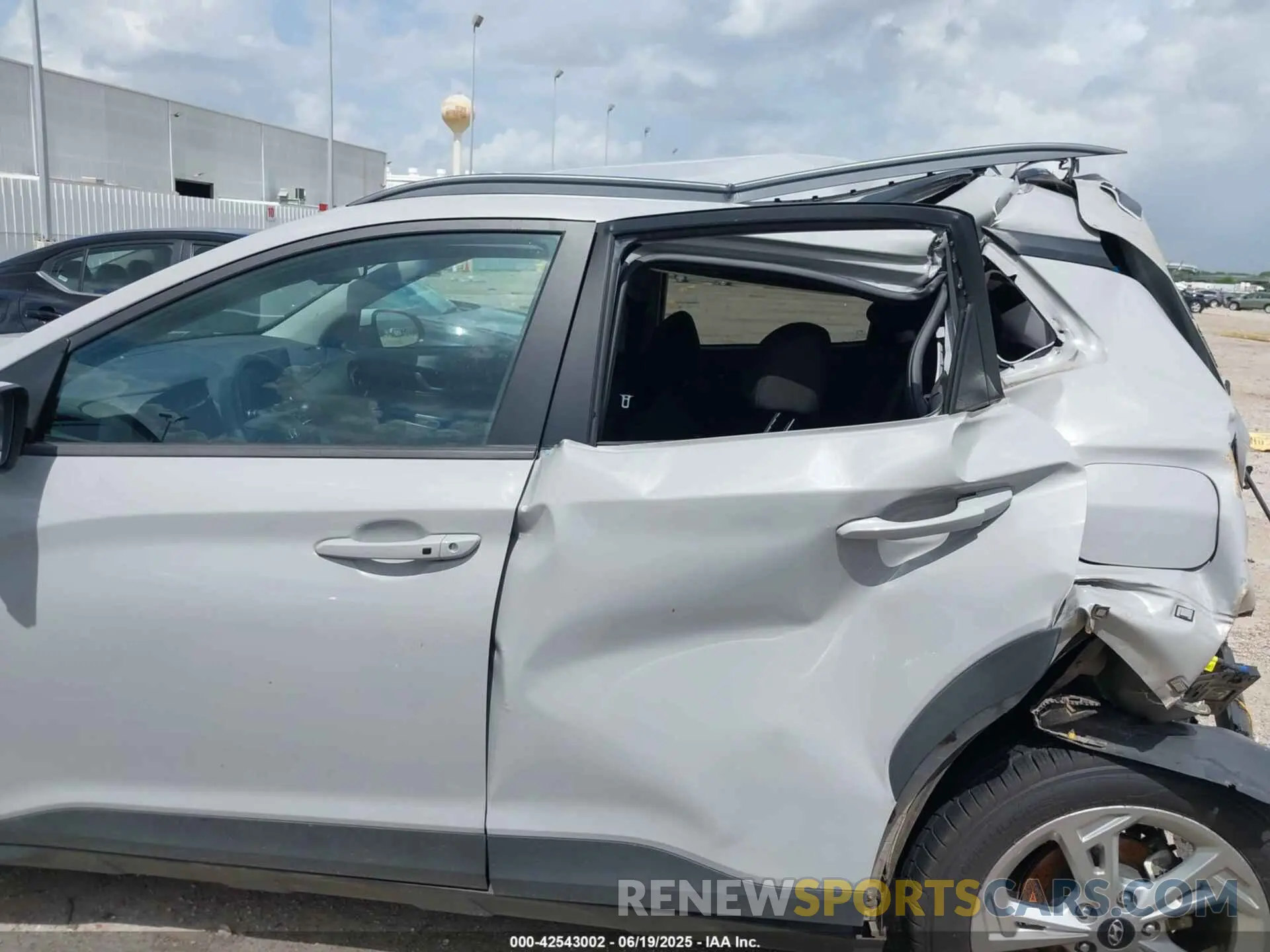 15 fotografías del automóvil dañado KM8K62AB7NU905270 HYUNDAI KONA 2022