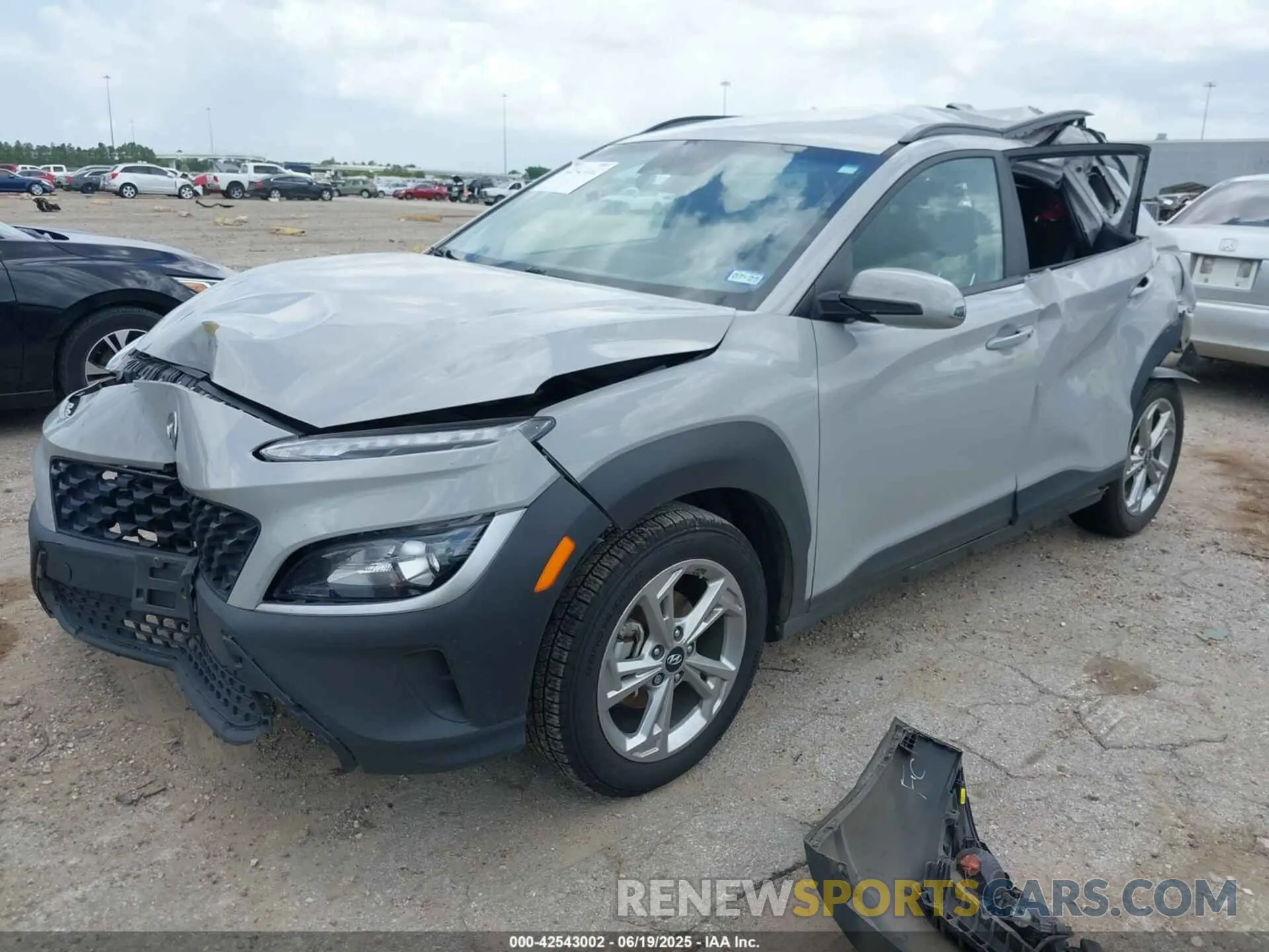 2 fotografías del automóvil dañado KM8K62AB7NU905270 HYUNDAI KONA 2022
