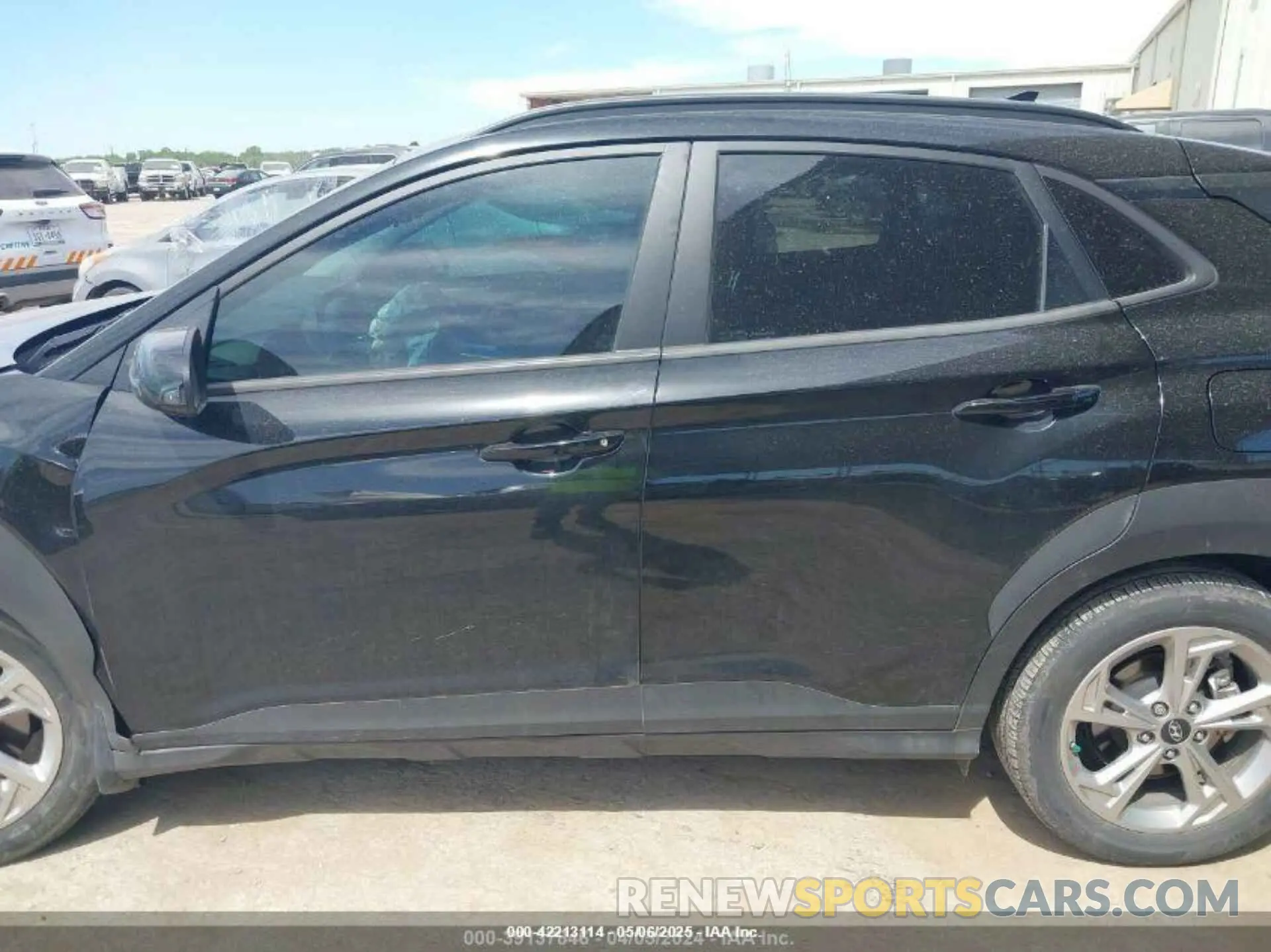 14 fotografías del automóvil dañado KM8K6CAB0NU892111 HYUNDAI KONA 2022
