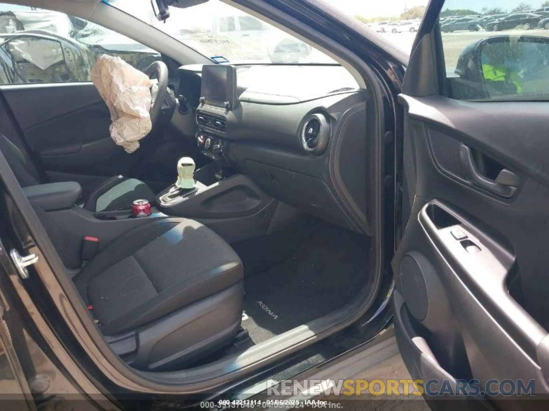 5 fotografías del automóvil dañado KM8K6CAB0NU892111 HYUNDAI KONA 2022
