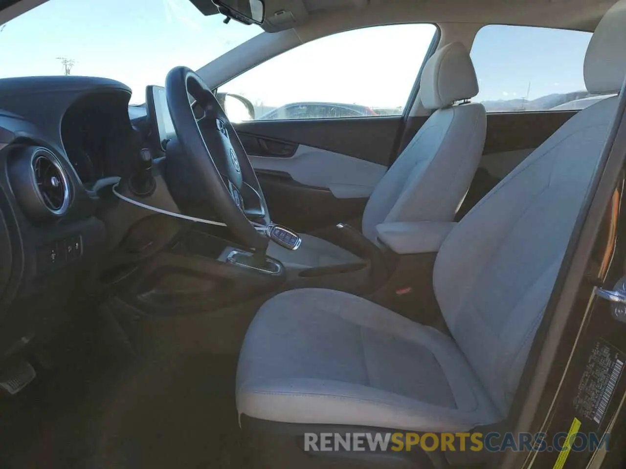 7 fotografías del automóvil dañado KM8K6CAB3NU786512 HYUNDAI KONA 2022