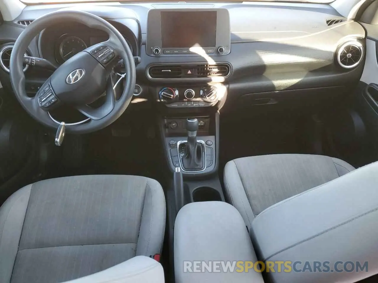 8 fotografías del automóvil dañado KM8K6CAB3NU786512 HYUNDAI KONA 2022